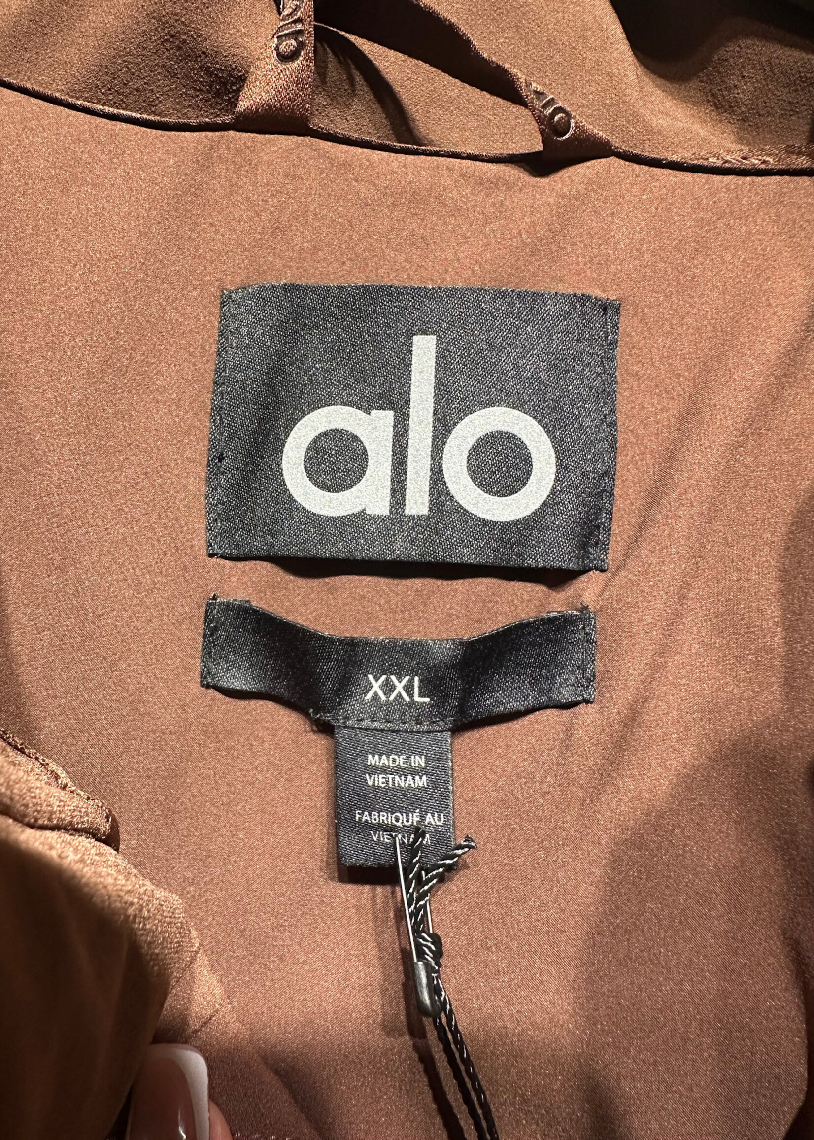 Alo Yoga NWT Puffer Jacket Masc 2XL