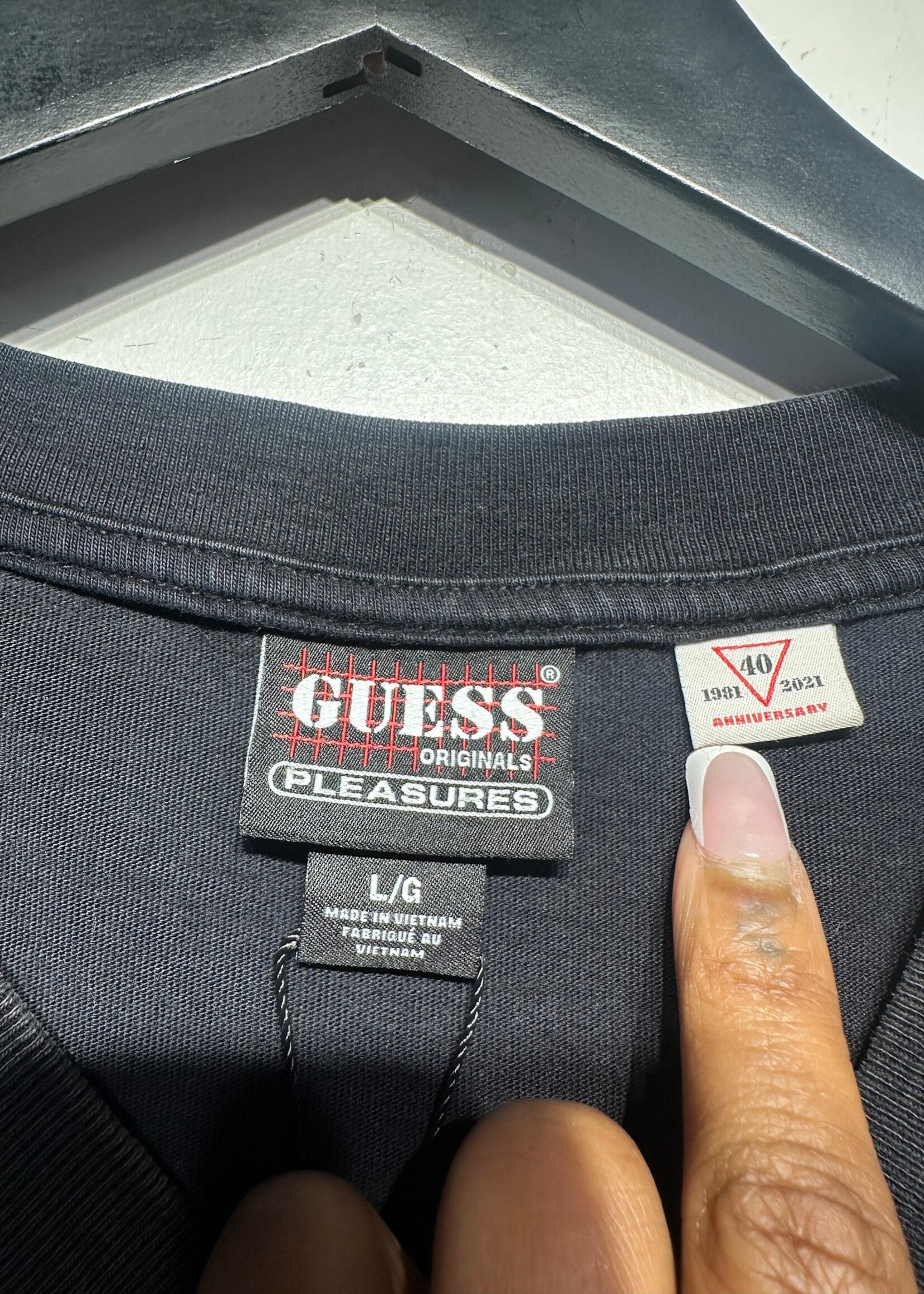 Guess Pleasures Black Grid Tee L