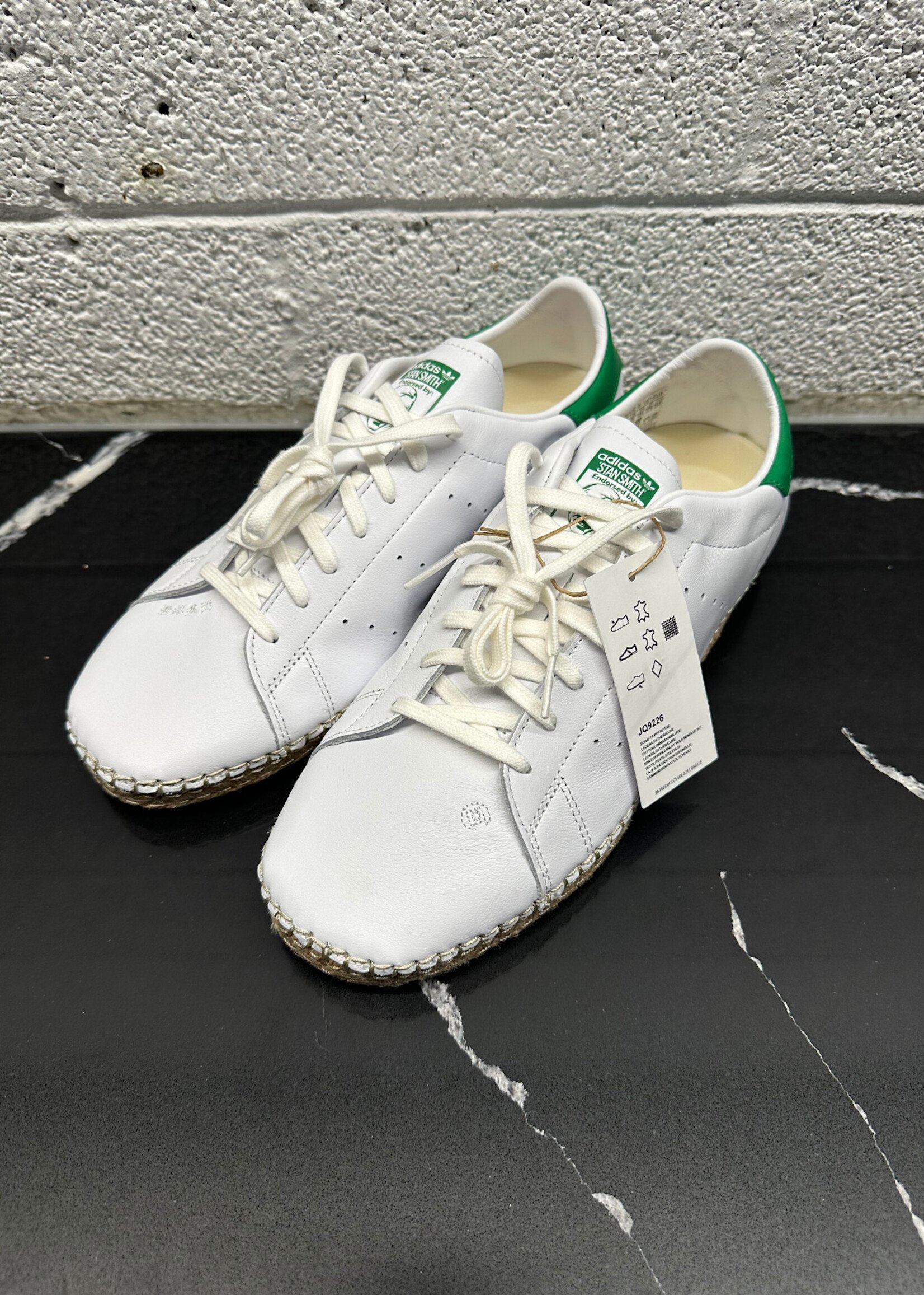 Adidas Stans Smith Woven Shoes 9.5 Masc 10.5 Fem