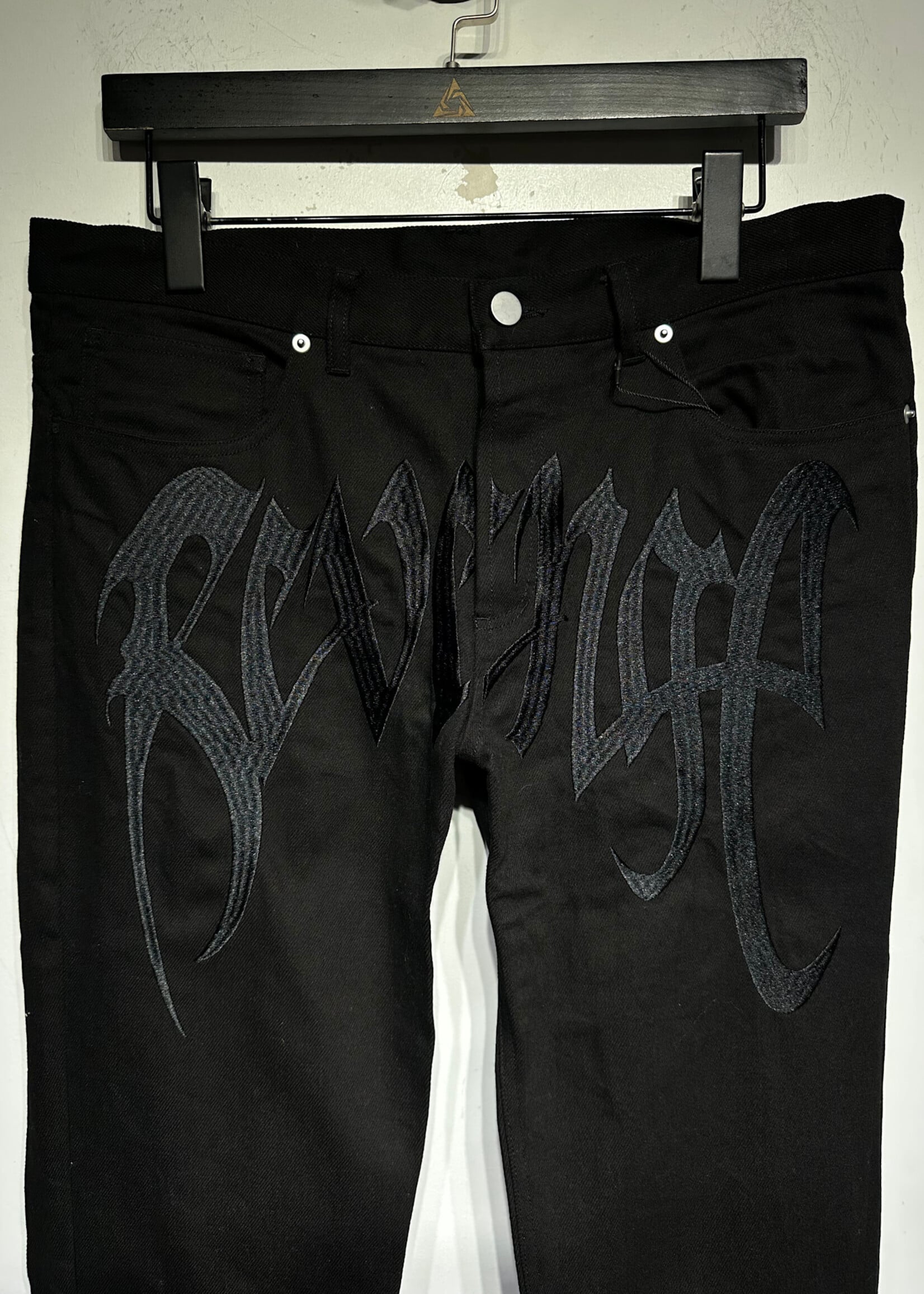 Revenge Front Logo Black Jeans Masc 33