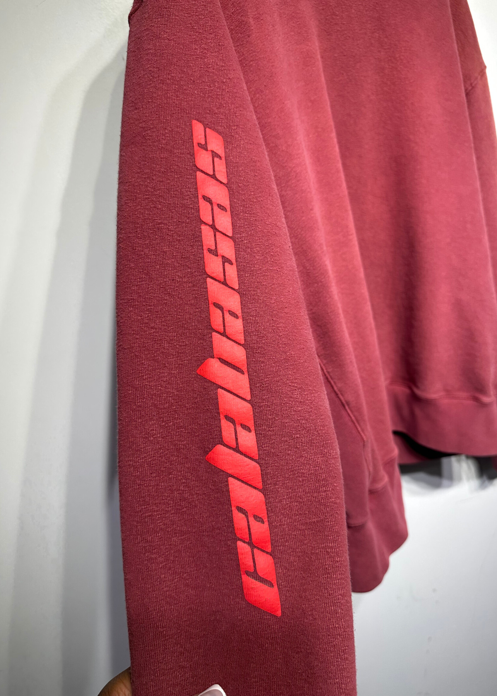 Yeezy Season 4 Sun Fade Red Sweatshirt Masc L