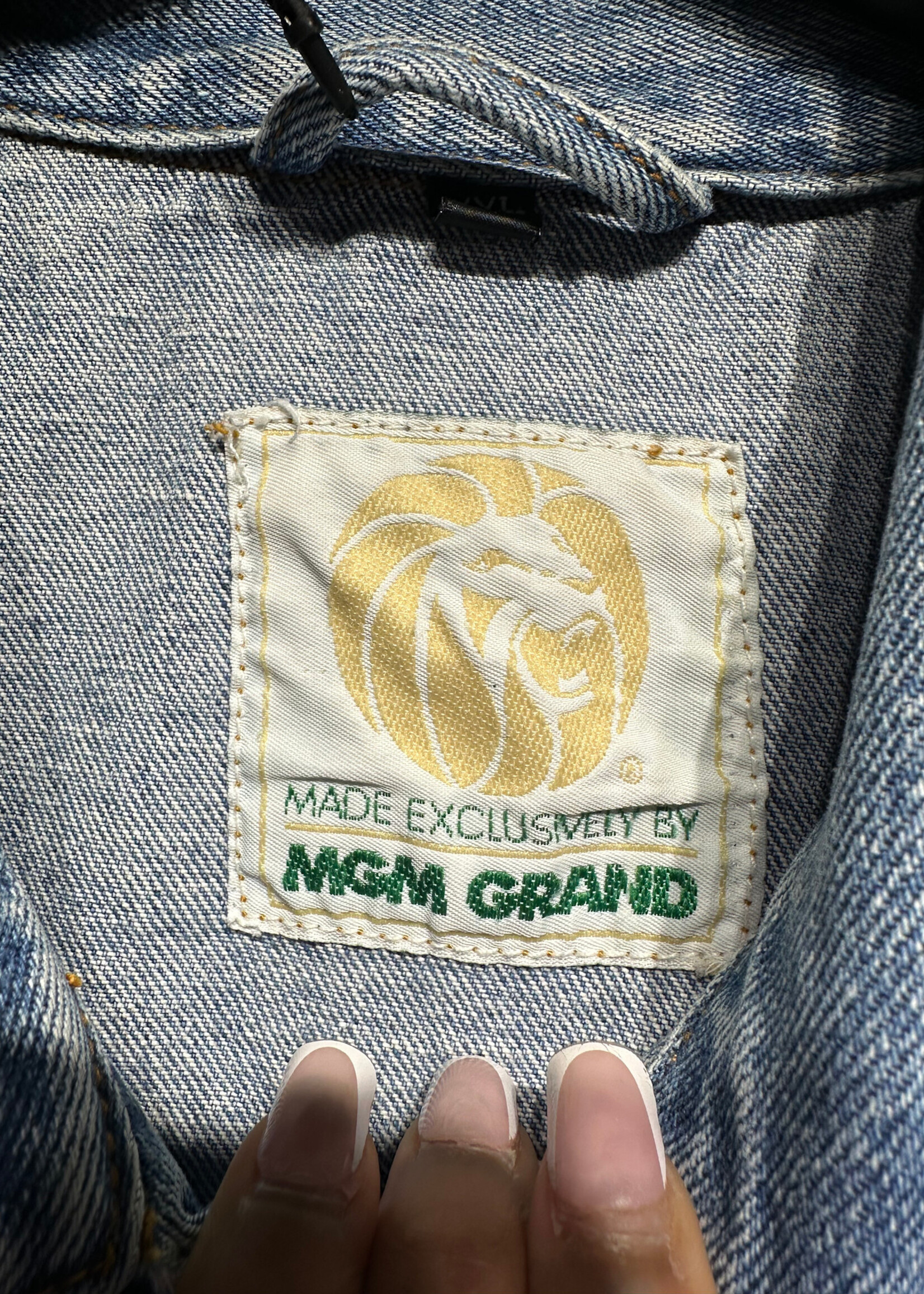 MGM Grand Light Wash Denim Jacket Masc 2XL