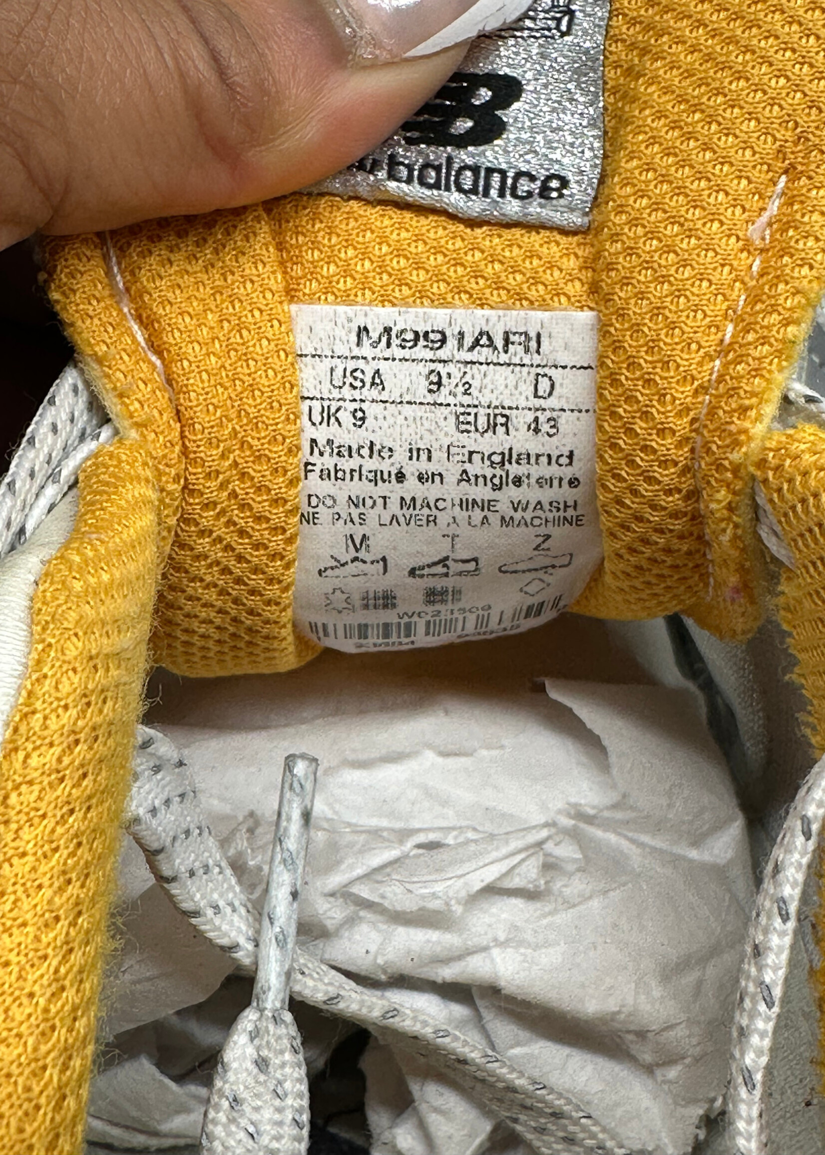 New Balance x Aries Yellow 991 Sneakers 9.5