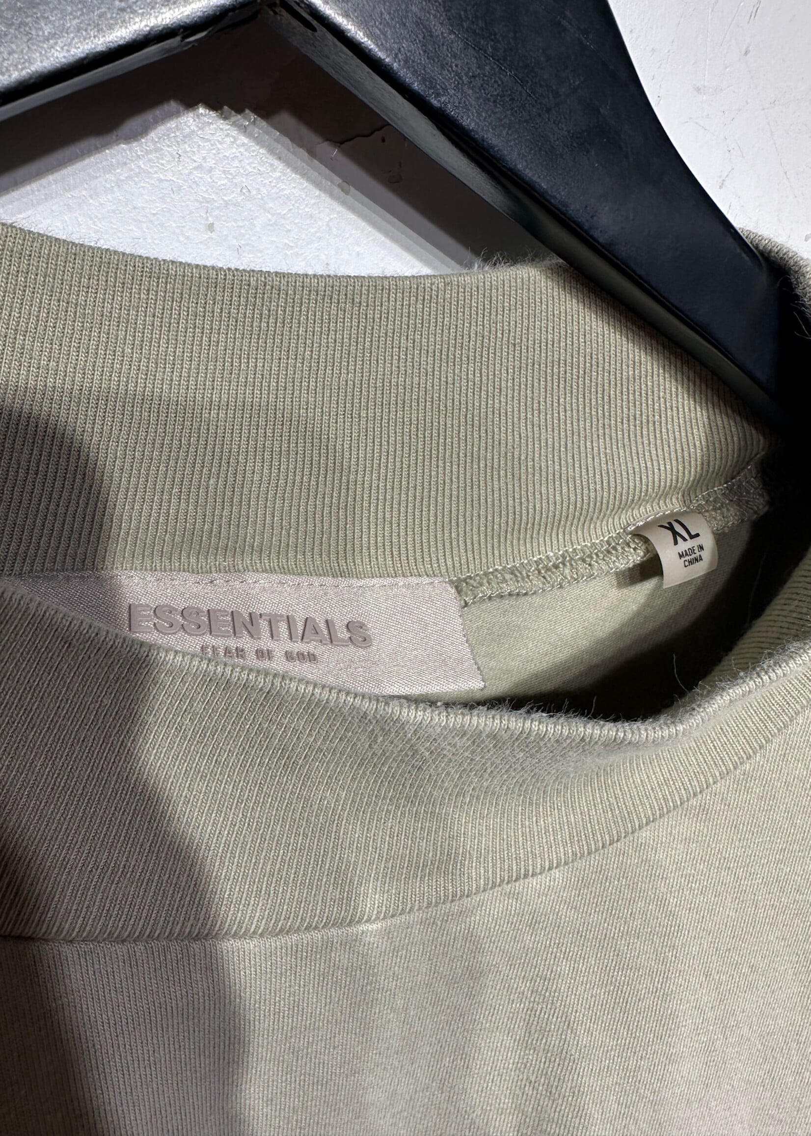 Essentials FOG Tan Mock Neck LS XL