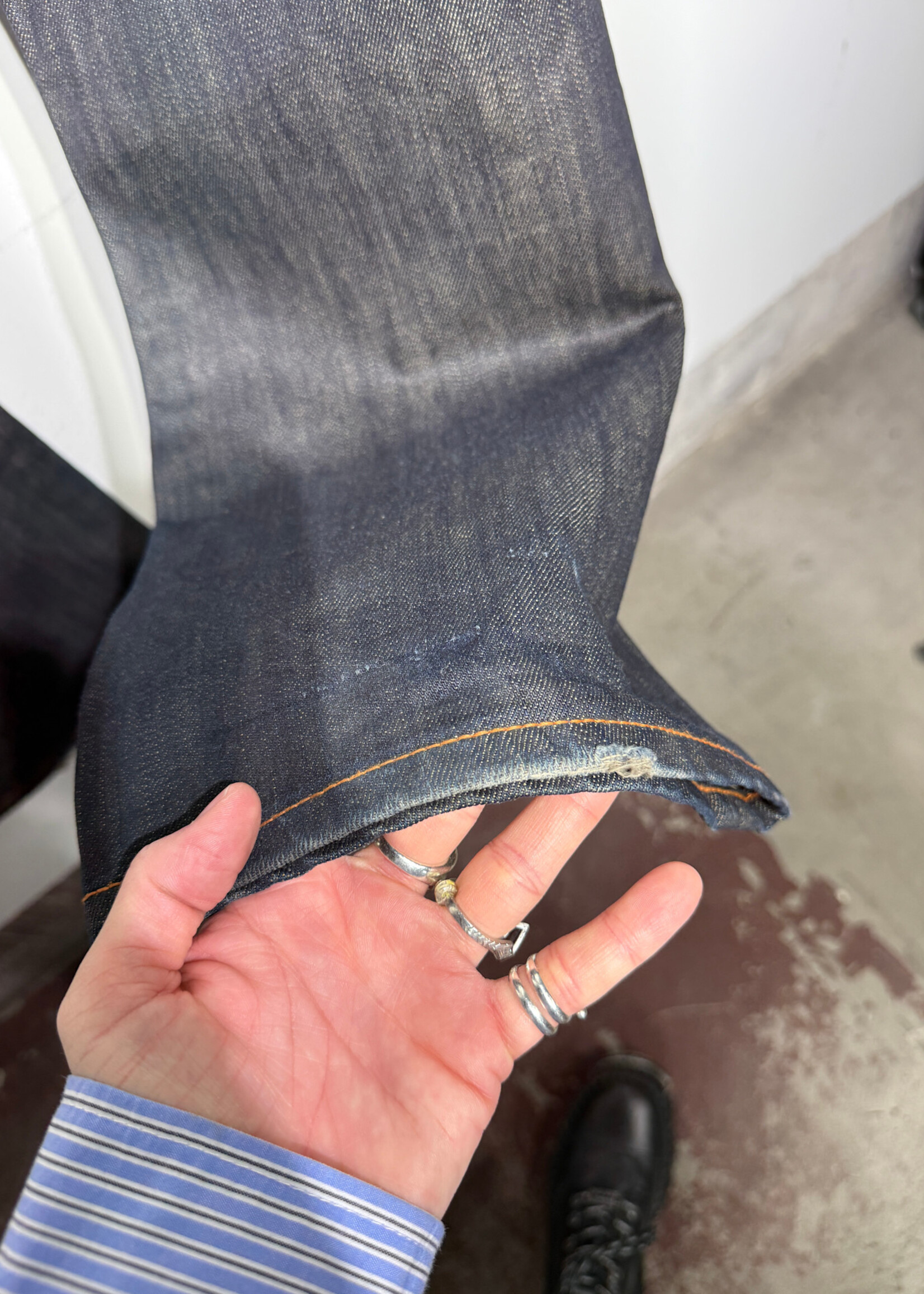 Ed Hardy Rhinestone Rhinestone Dark Wash Jean 36