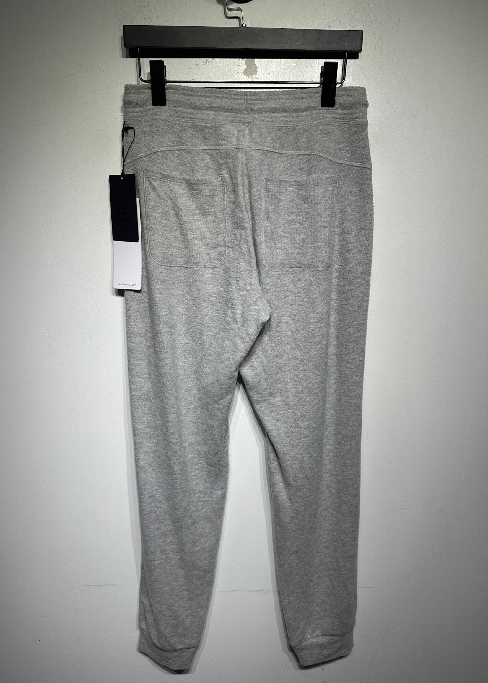 NWT Alo Grey 'Soho' Sweatpant Fem M