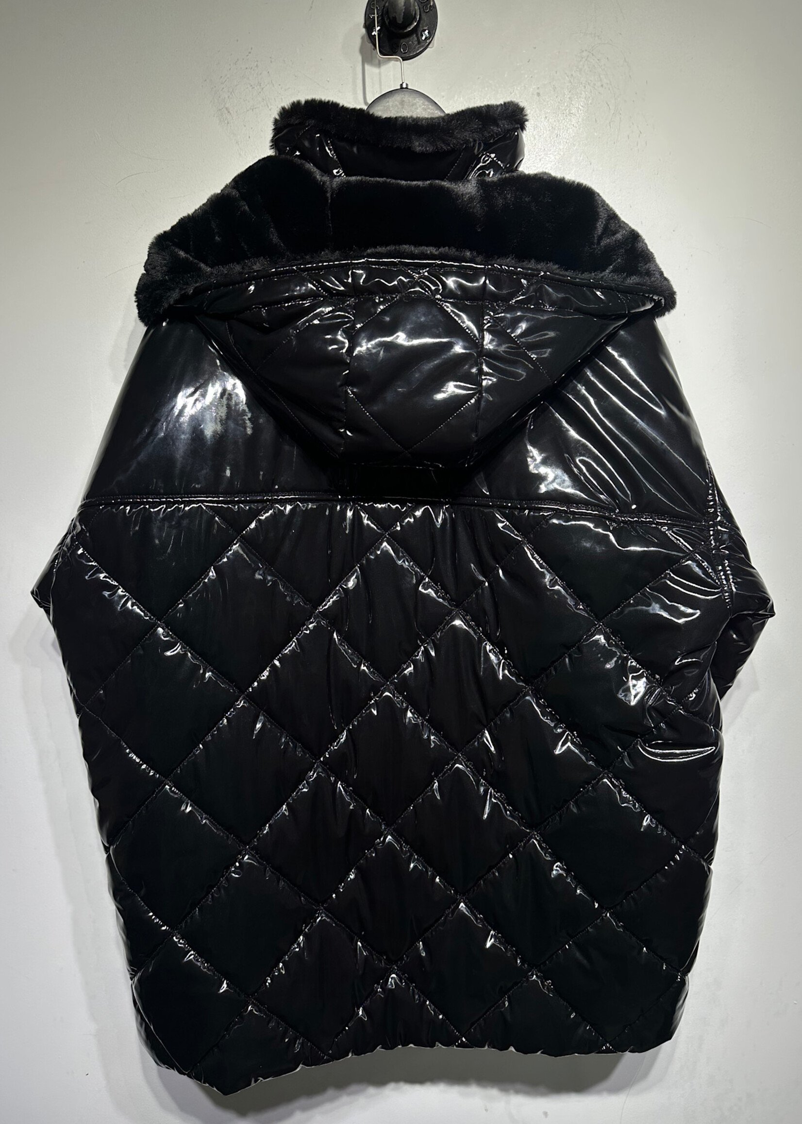 Alo Black Patent Puffer Jacket Fem L