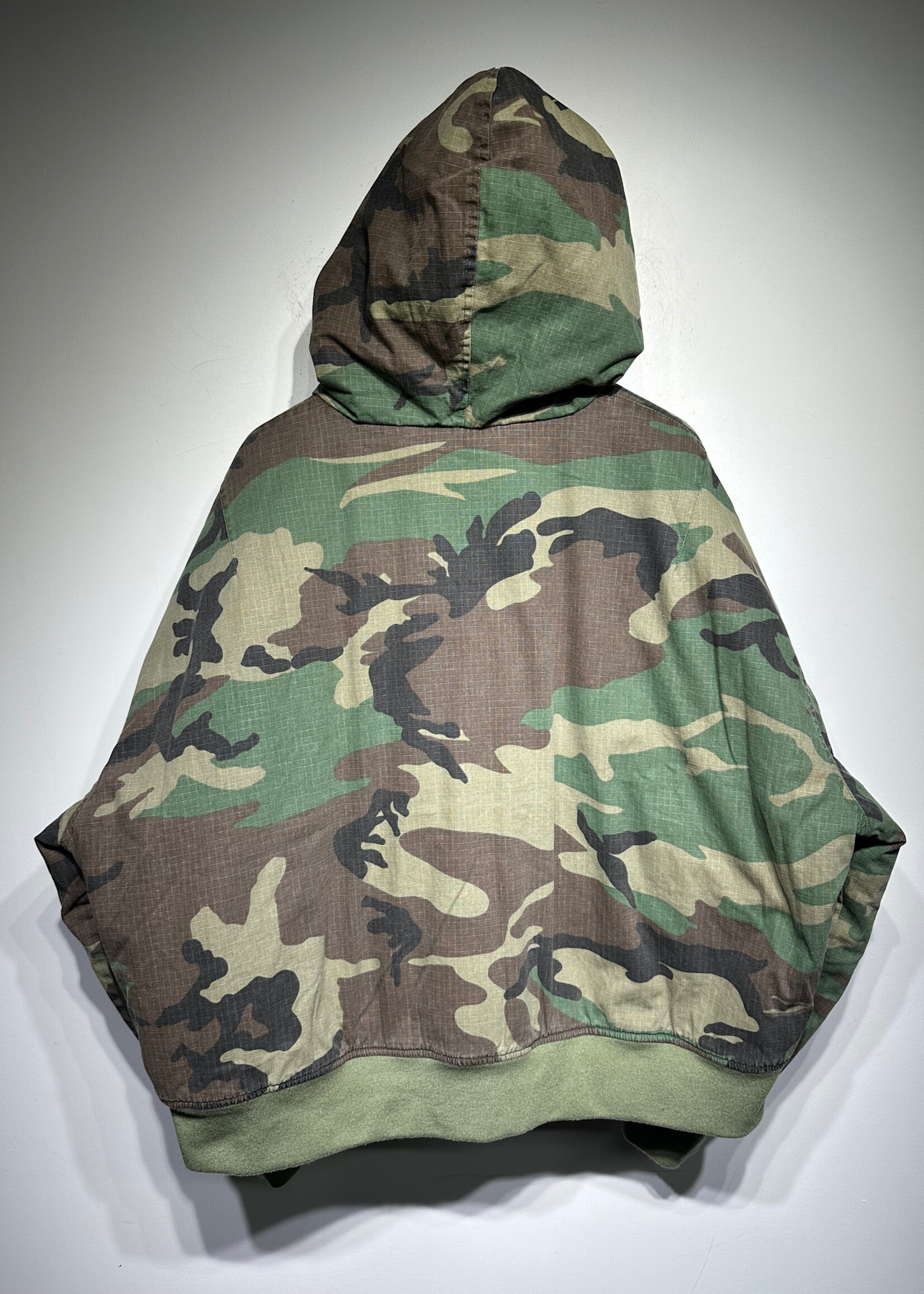 GV Gallery x Raspberry Camo Bomber Masc S