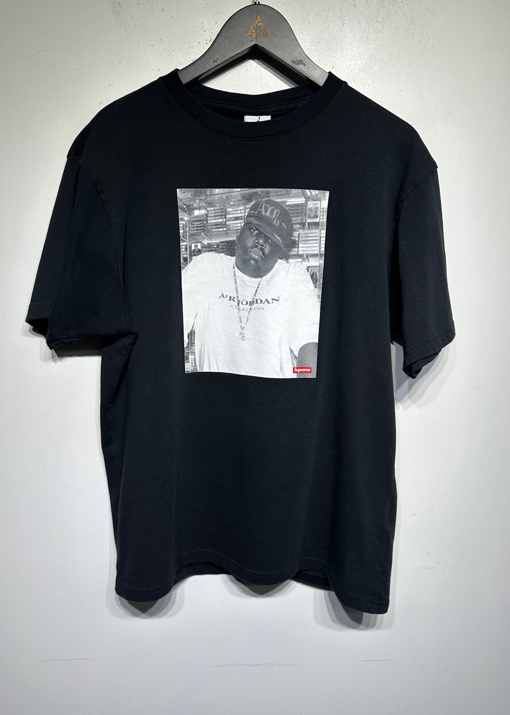 Supreme x Air Jordan Biggie Smalls Tee M