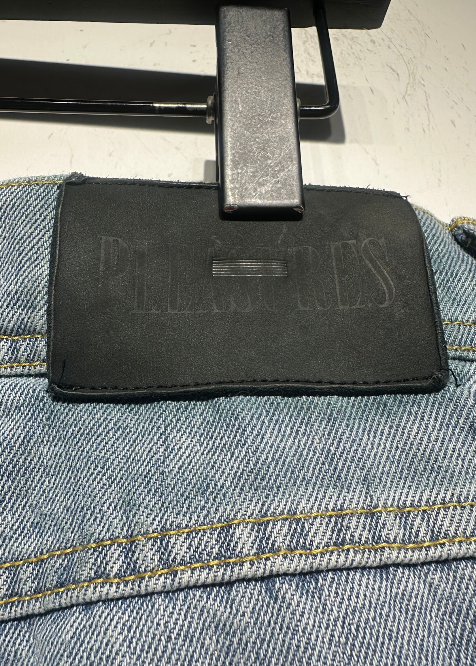 Pleasures Centipede Light Wash Jeans Masc 32