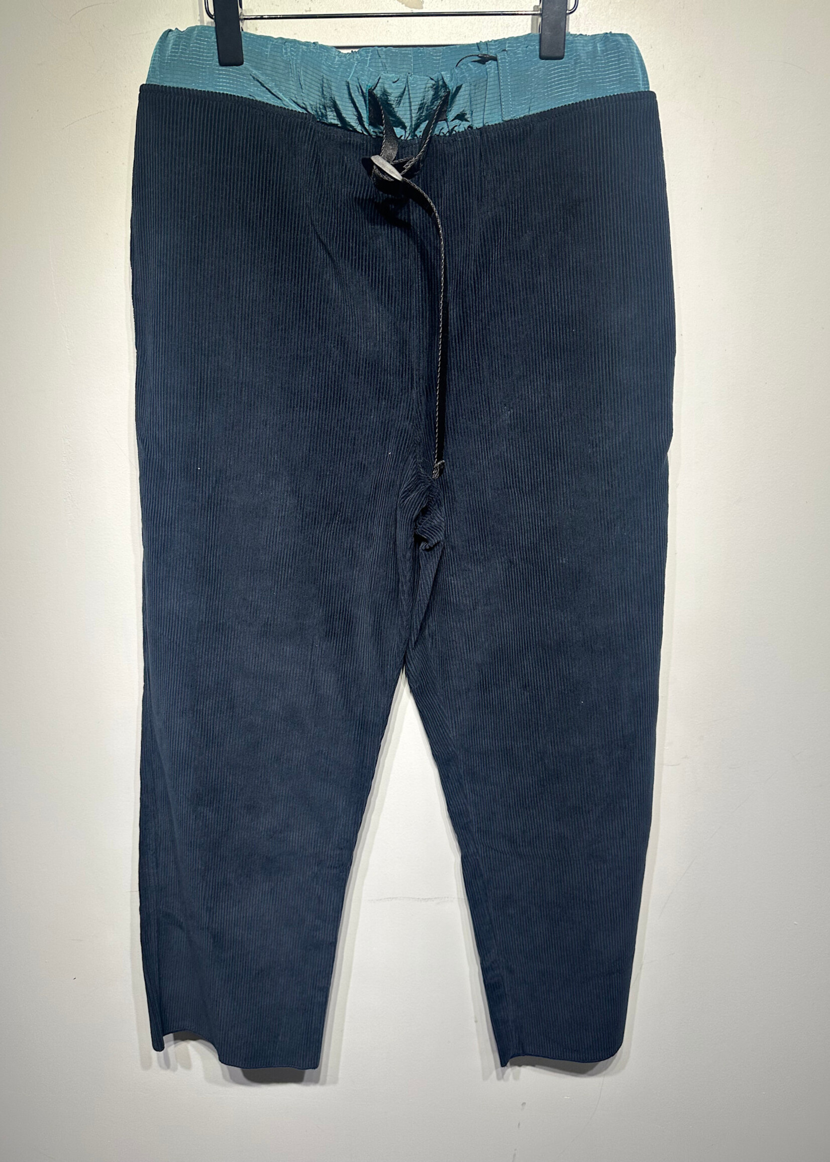 Concepts NWT Dark Blue Cord Pants Masc 33