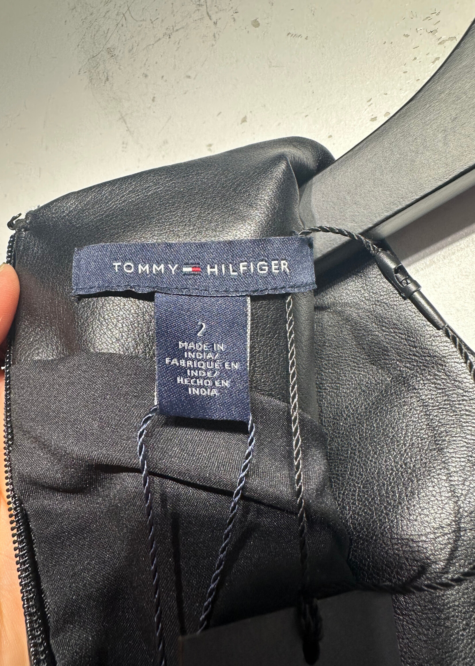 Tommy Y2K Black Leather Vest Fem XS