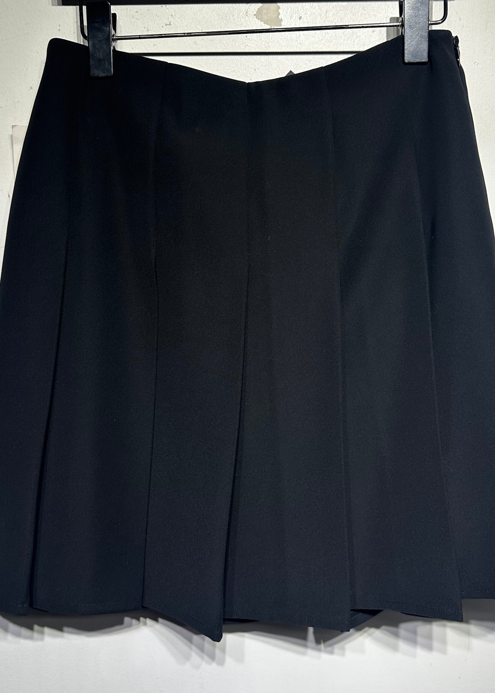 Louis Vuitton Uniform Black Pleated Skirt 30