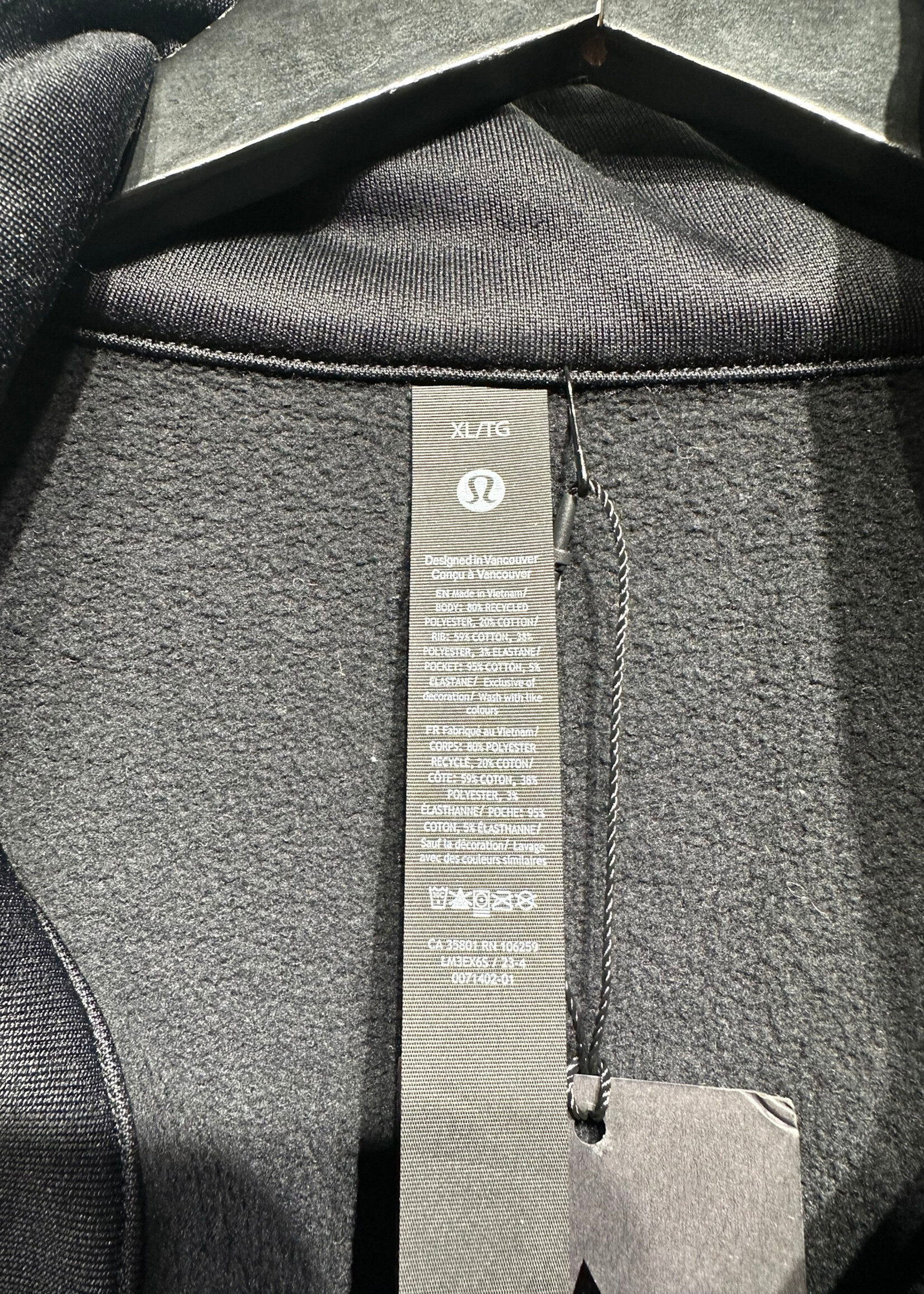 Lululemon Black Crop Track Jacket Masc XL