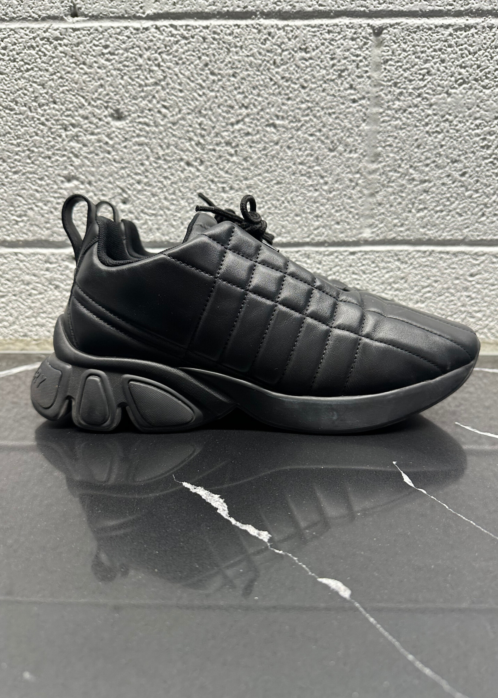 Burberry Axburton Black Leather Sneaker 42/9
