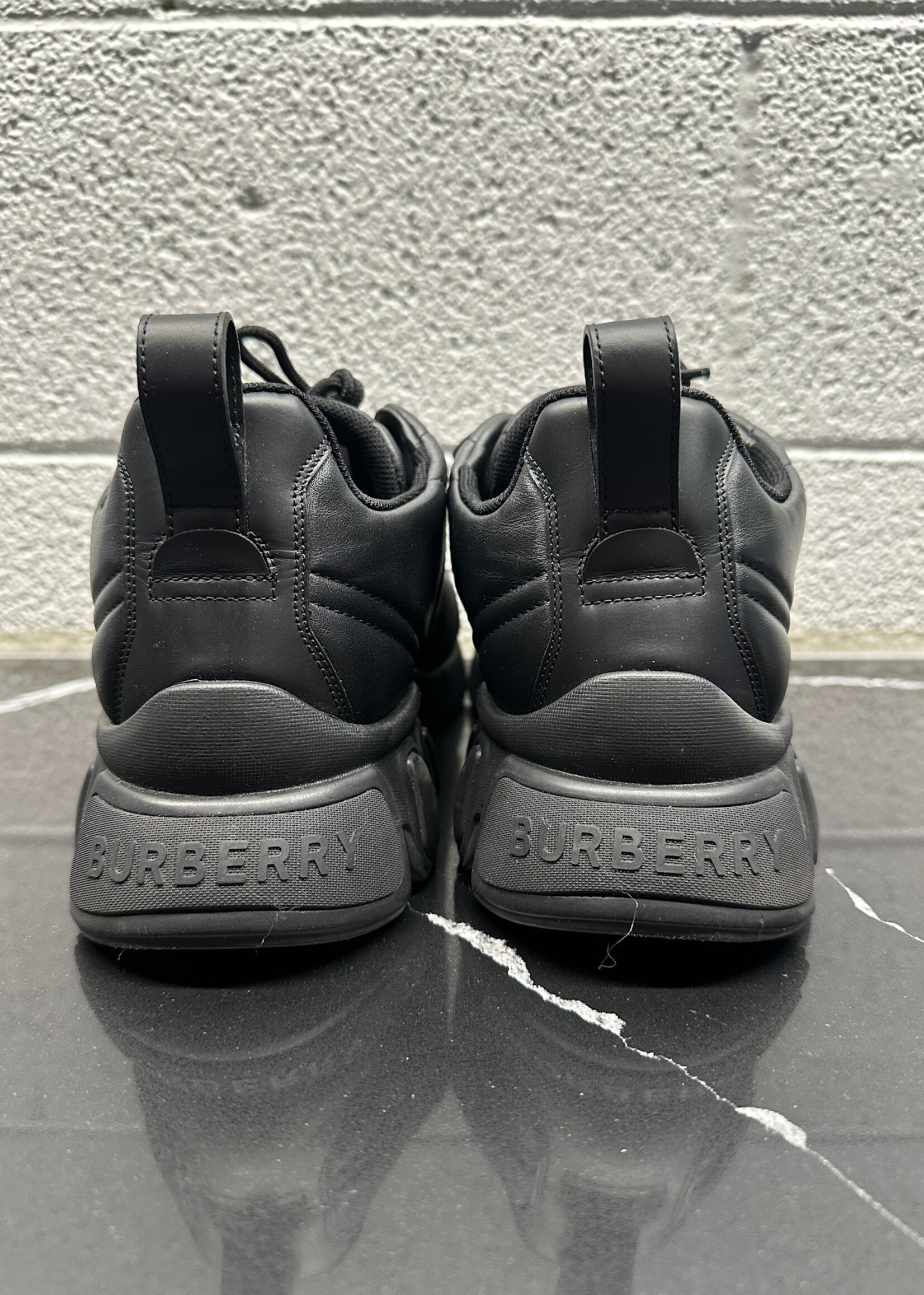 Burberry Axburton Black Leather Sneaker 42/9