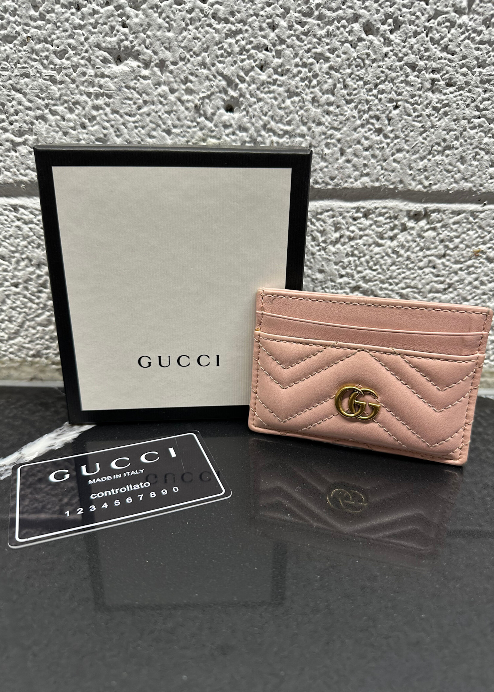 Gucci GG Marmont Card Holder Pink
