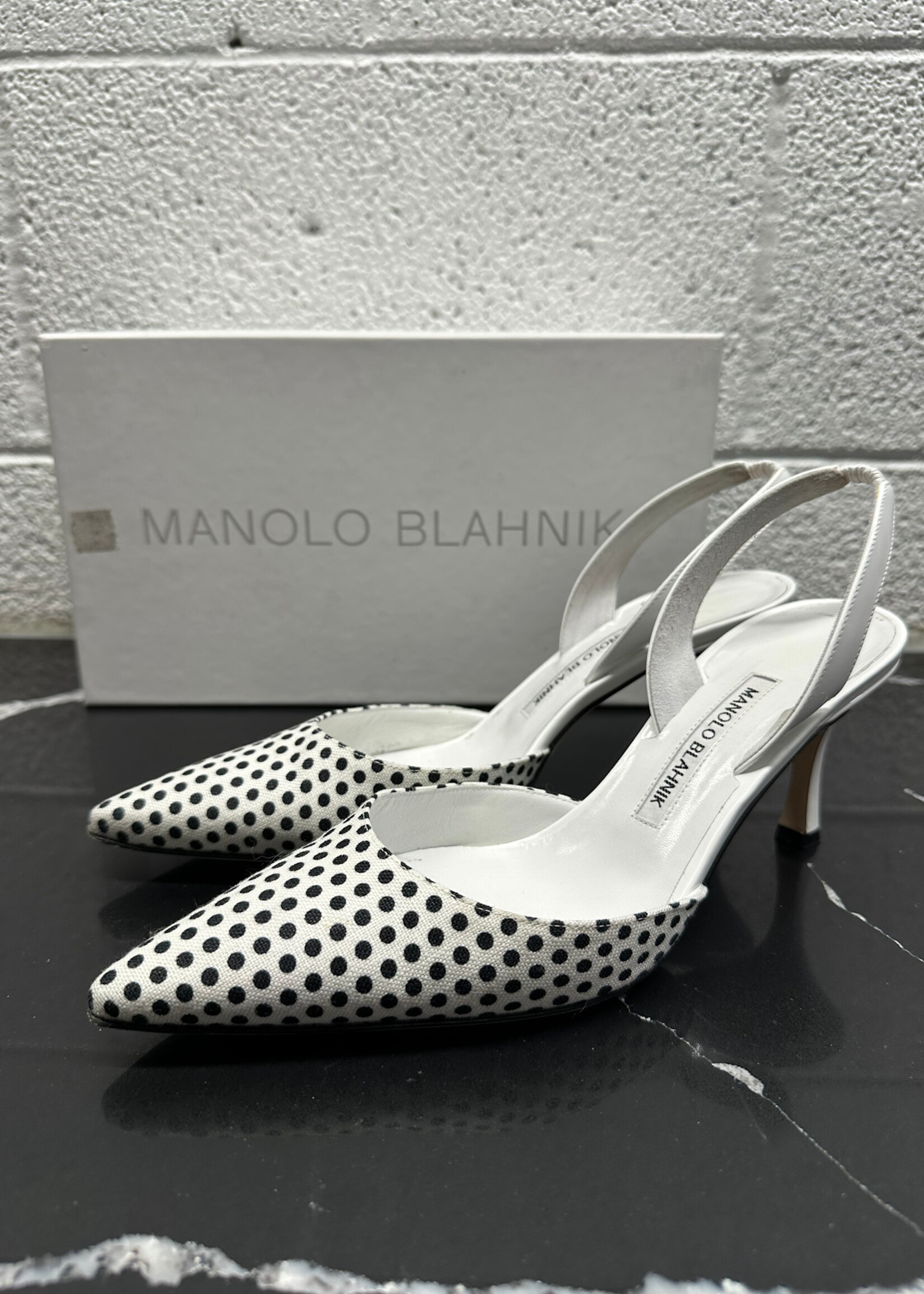 Manolo Blahnik Polka Dot 'Carolyne' Heels 39/8.5