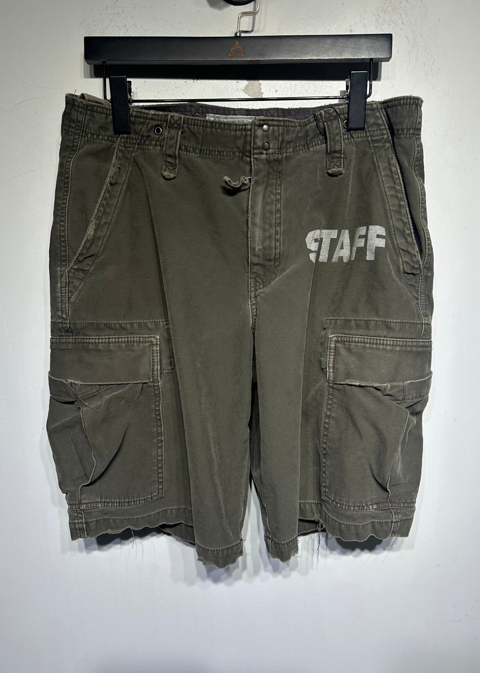 Old Navy Olive Green Y2K 'Staff' Military Shorts 32