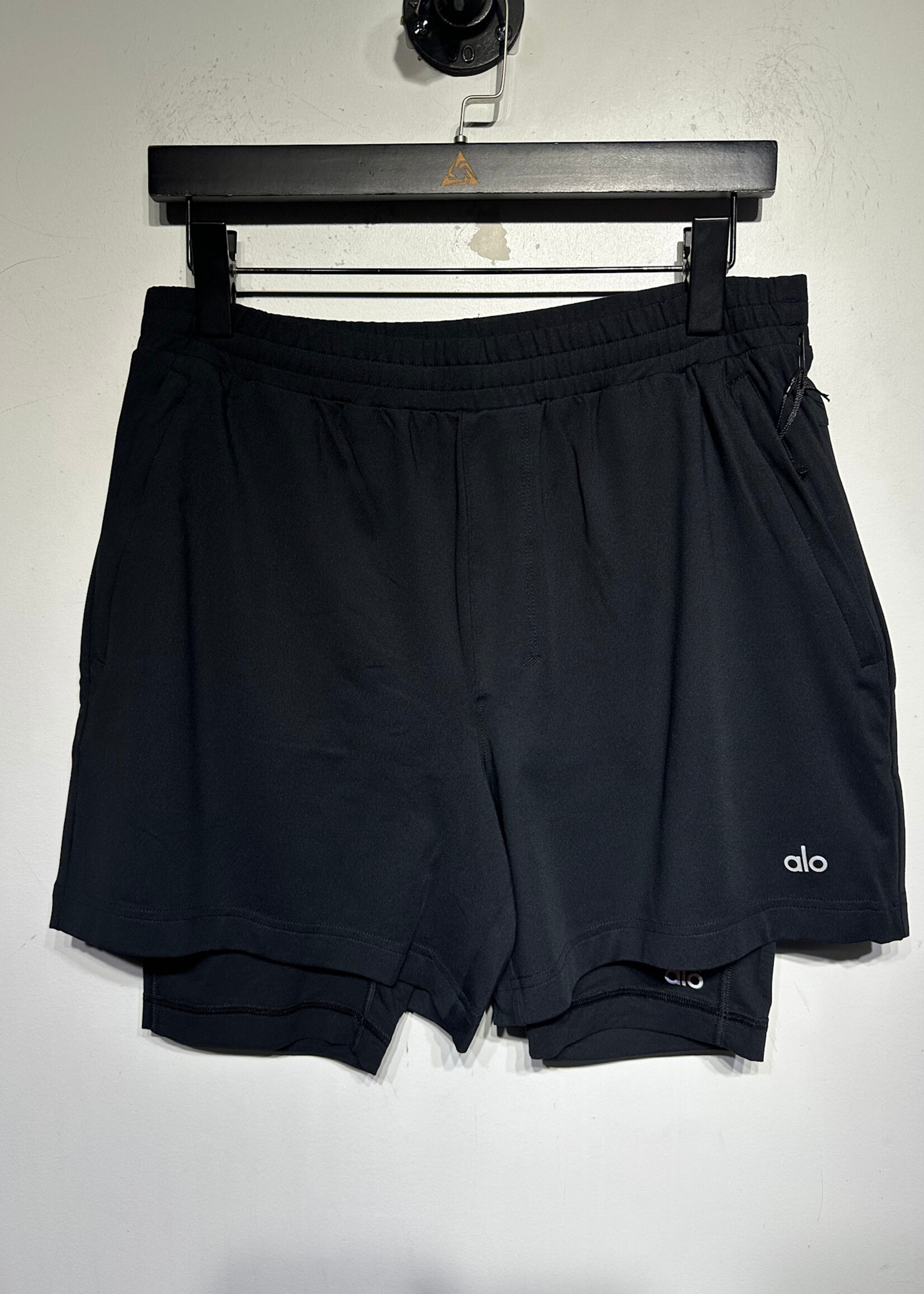 ALO NWT Conquer React Black Short Masc M/30