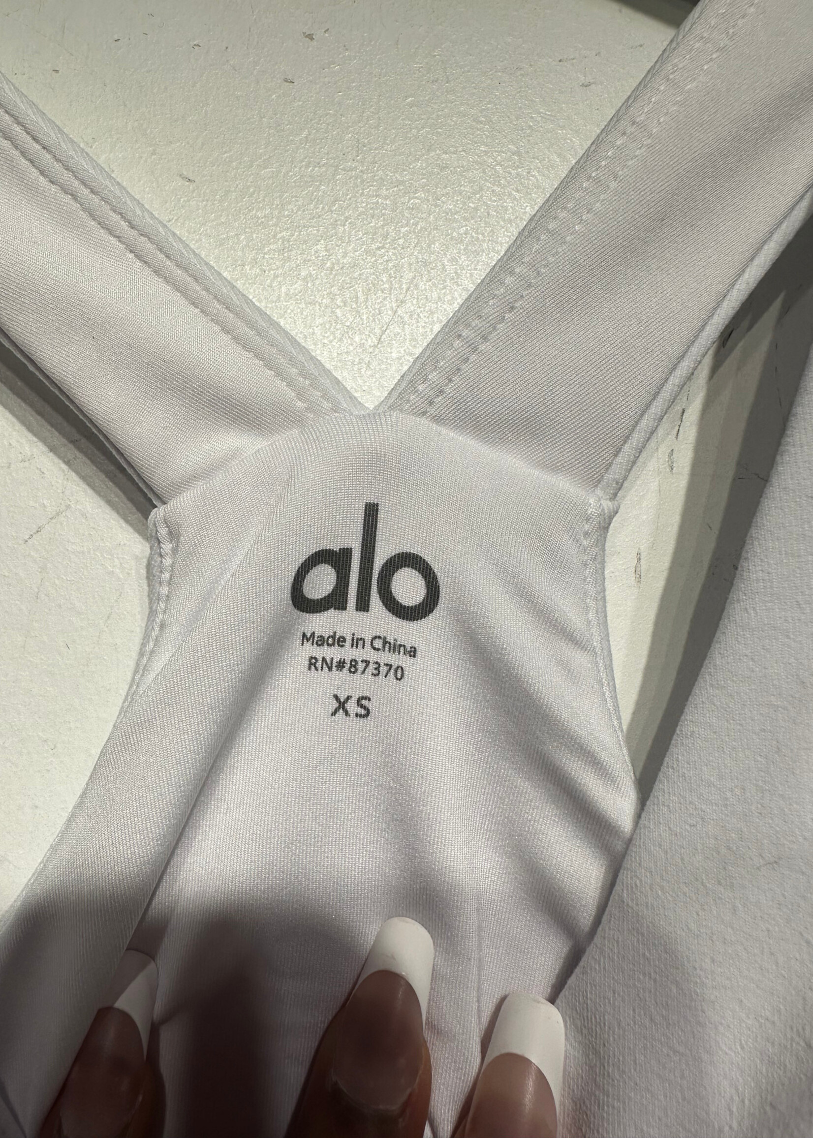 ALO White V Neck Sports Bra XS