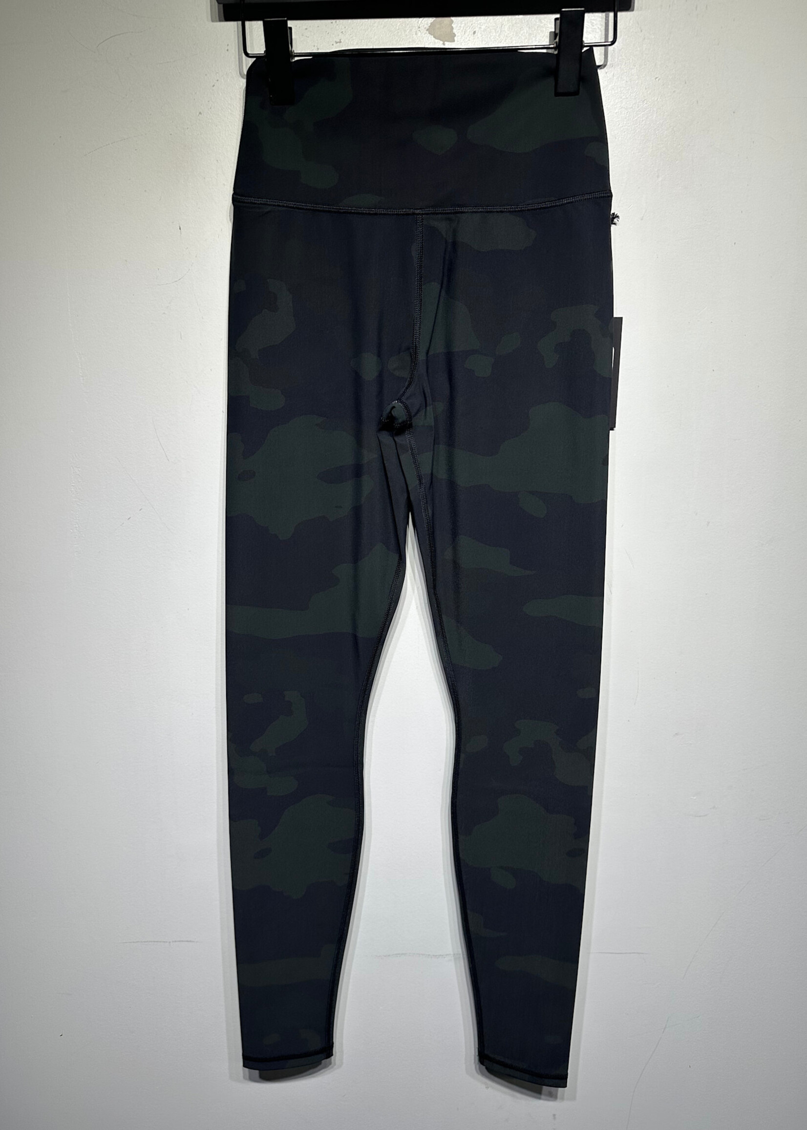 ALO NWT Hunter Camo Legging M