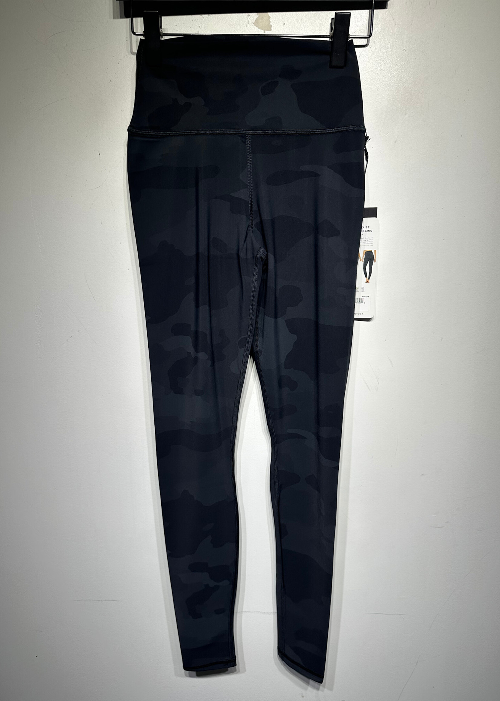 ALO NWT Black Camo Legging XS