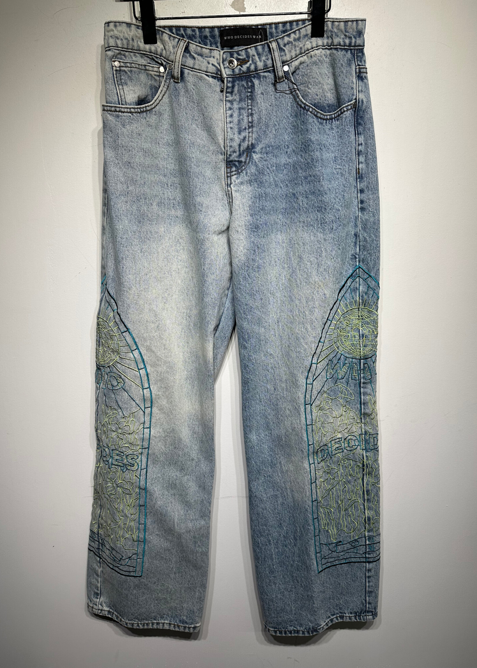 Who Decides War Embroidered Jeans Masc 32