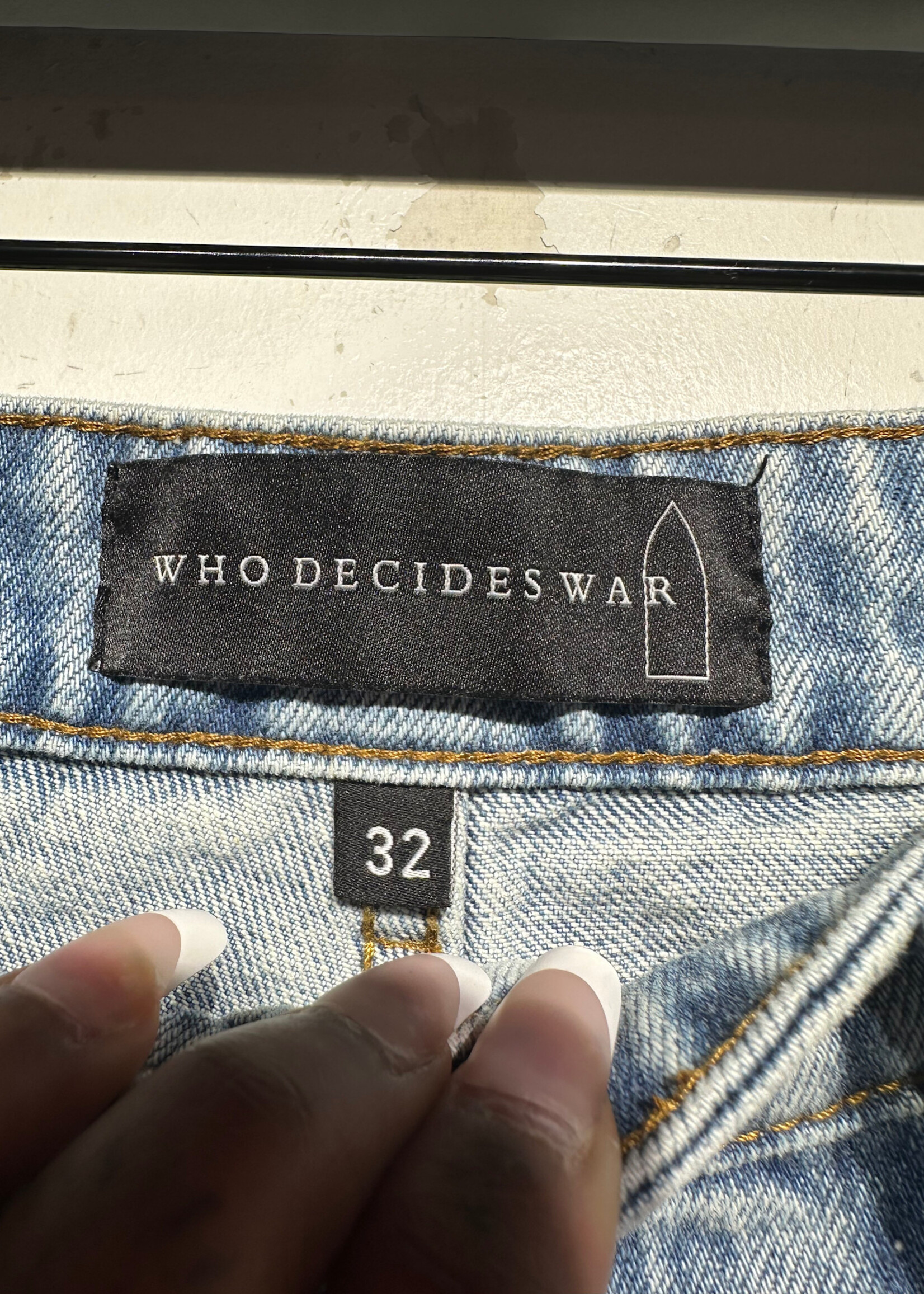 Who Decides War Embroidered Jeans Masc 32