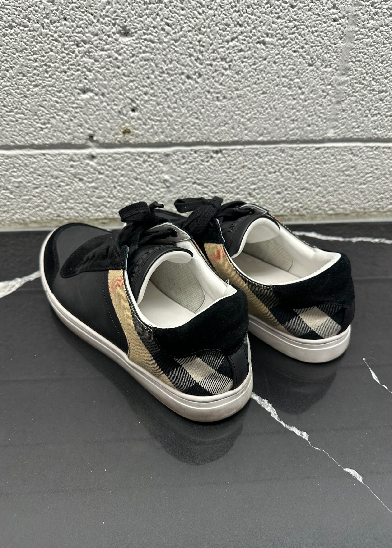 Burberry Black Plaid Sneakers Masc 9
