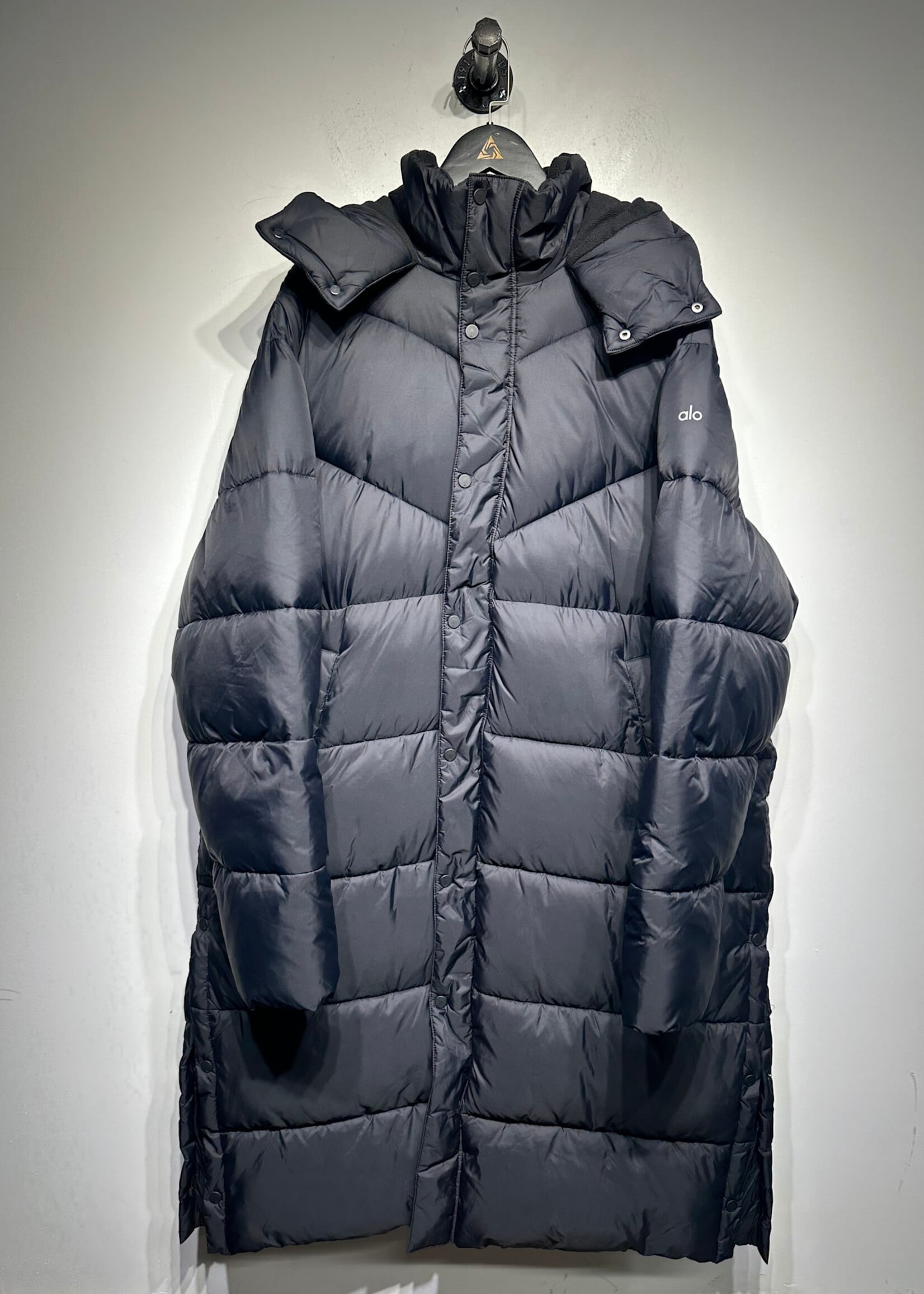 Alo NWT Black Puffer Down Jacket Fem XL