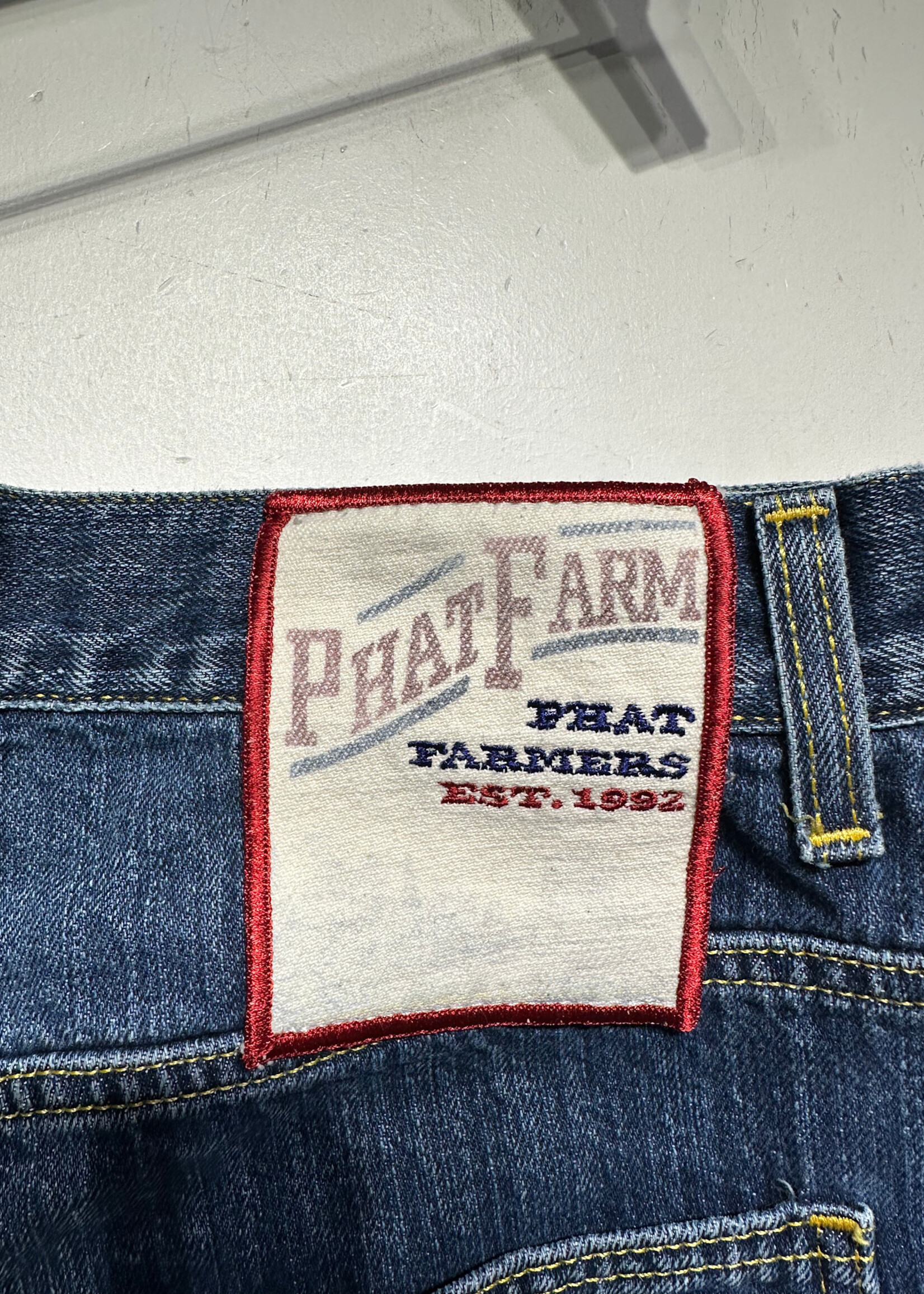 Phat Farm Baggy Carpenter Jorts Masc 36