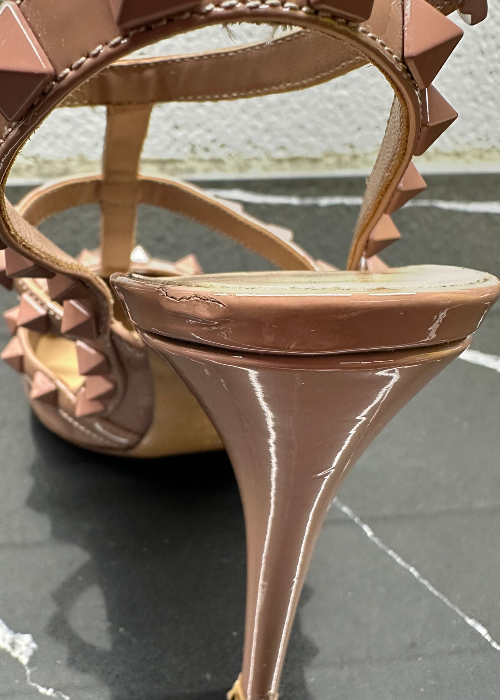 Valentino Soft Pink Rockstud Heels 36.5/6.5 AS IS