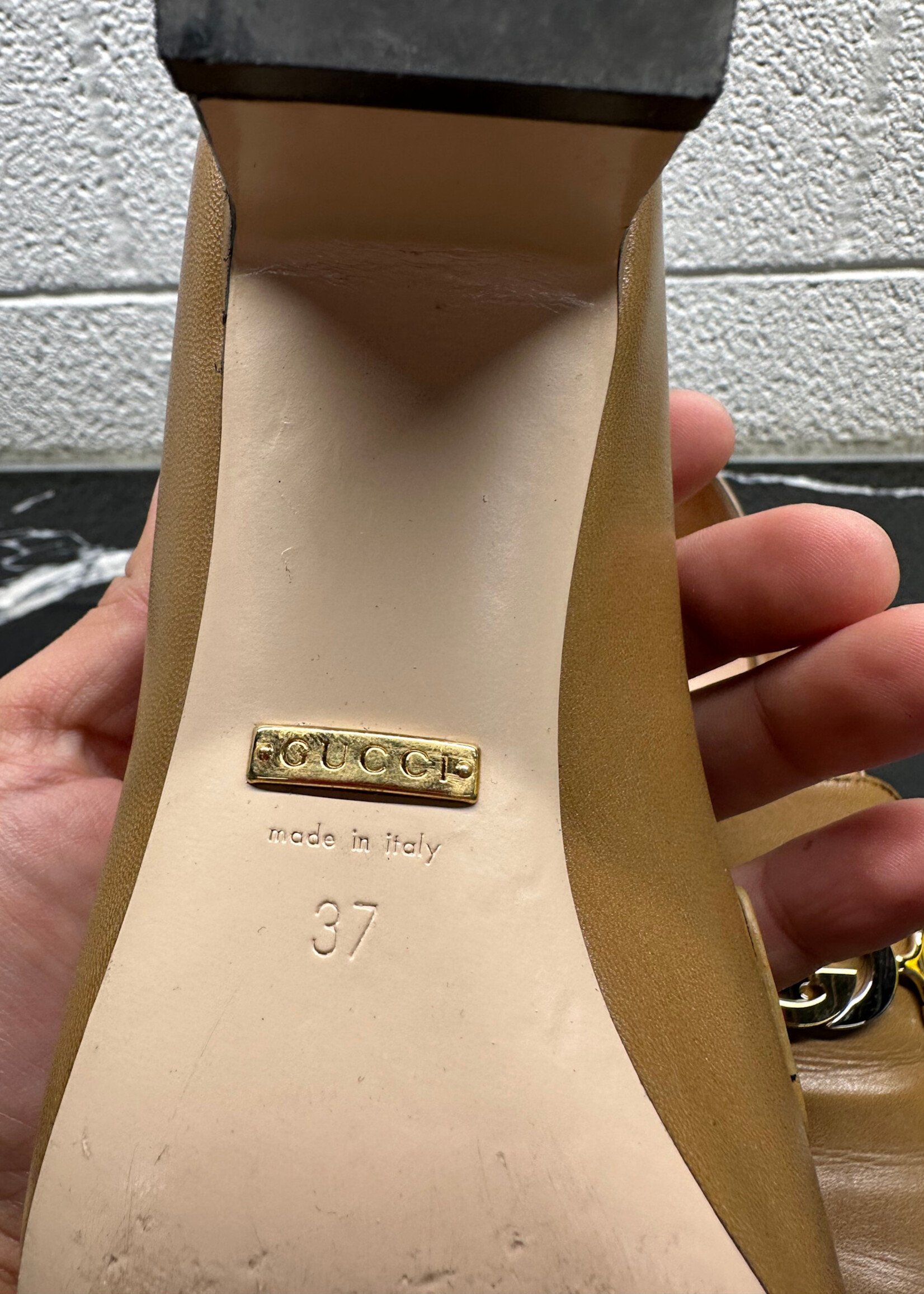 Gucci Beige GG Heels 37/7  AS IS