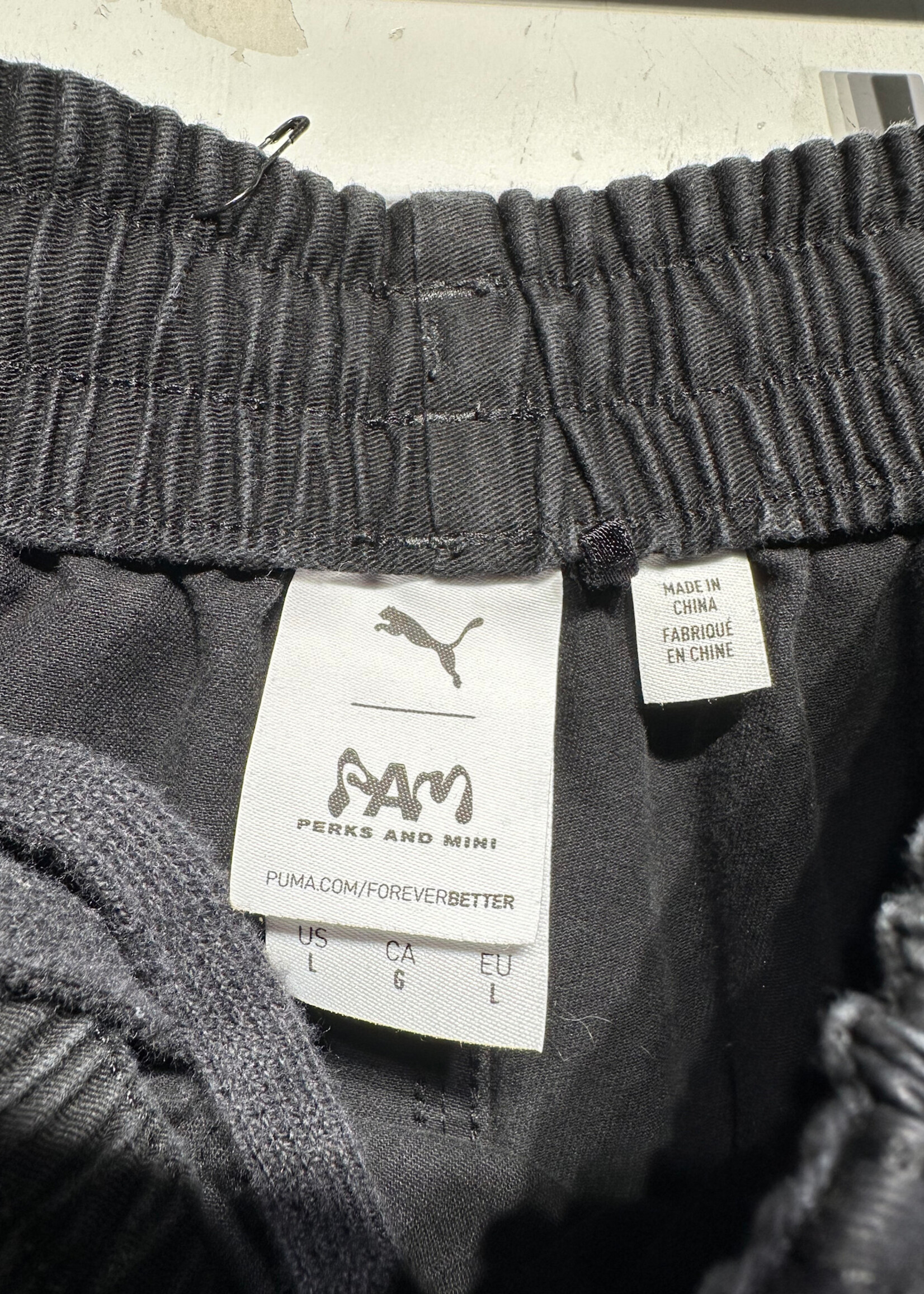 Puma Perks & Mini Black Cargo Pants Masc 32