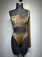 I Am Gia Cheetah Print One Shoulder LS S