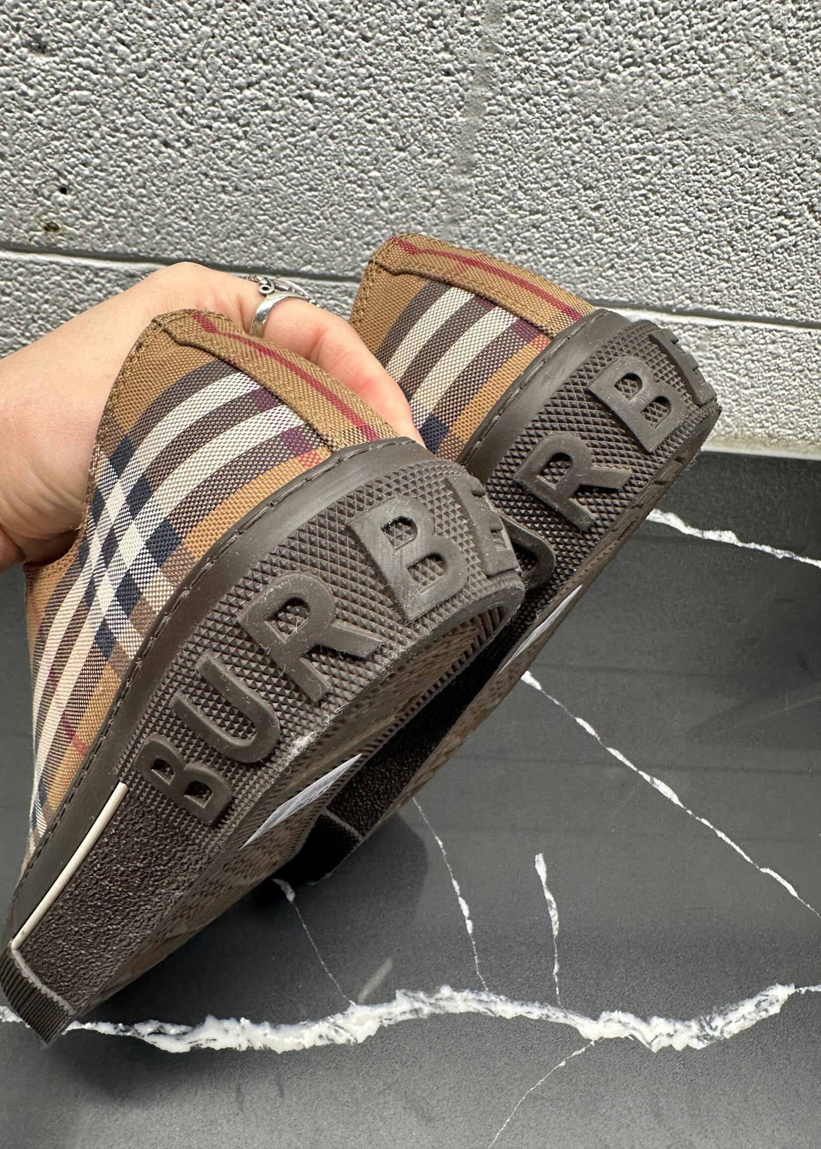 Burberry Brown Plaid Sneakers 42/9