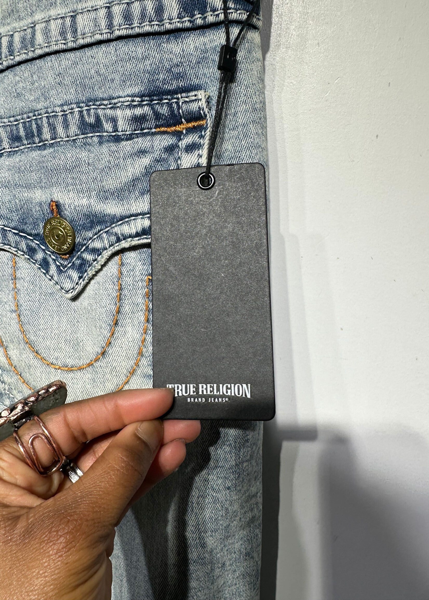 True Religion Ricky Big T Relax Straight Masc 30