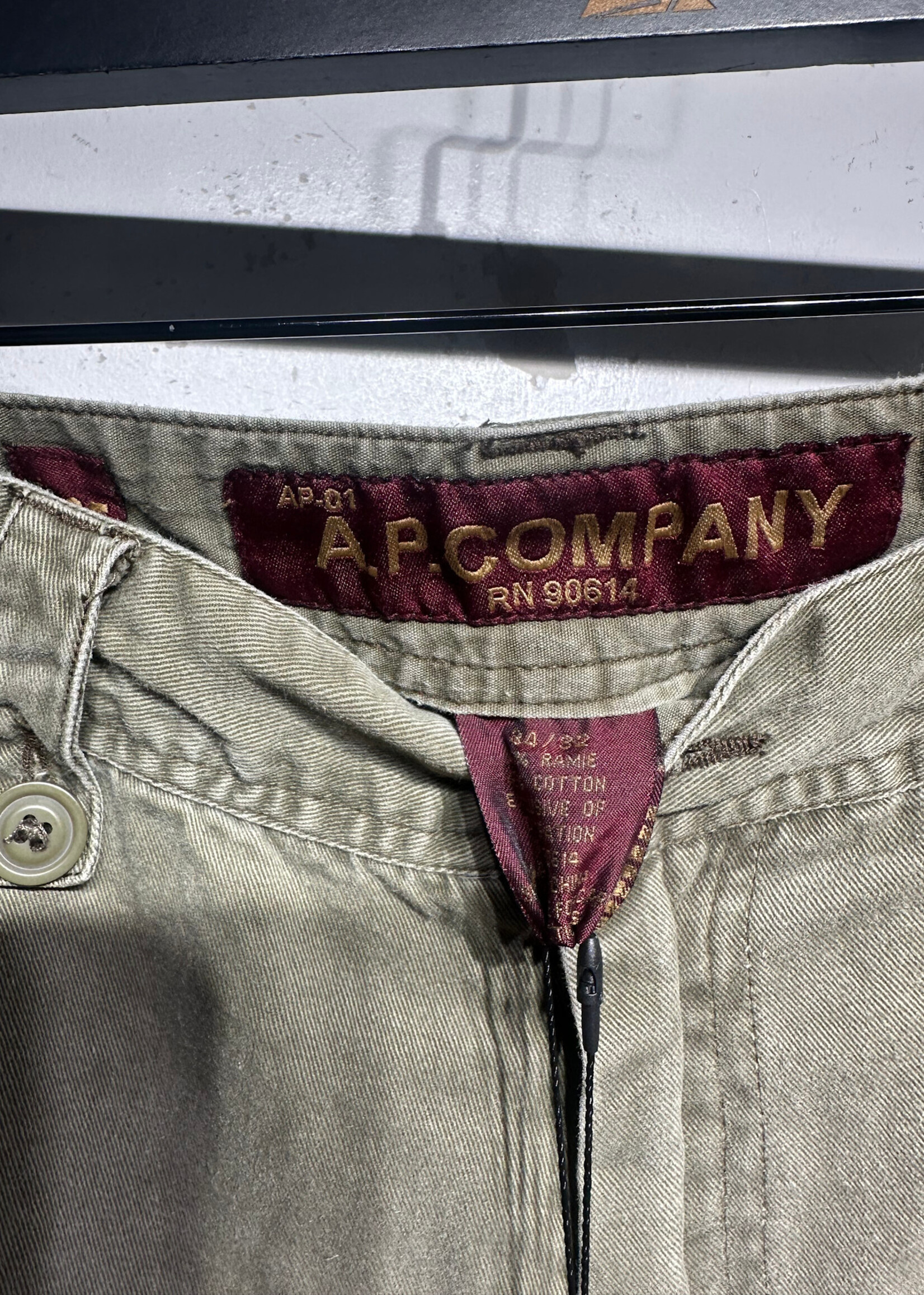 AP Company Y2K Army Green Cargos Masc 32