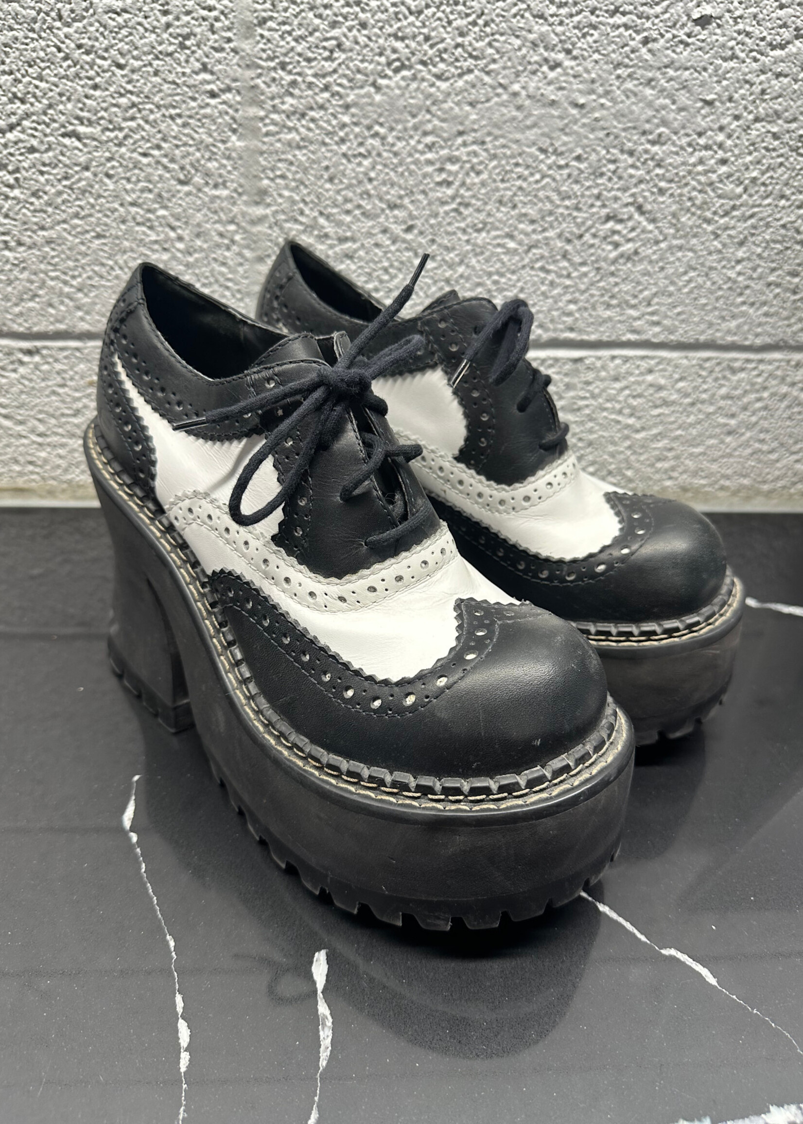 Skechers Black/White MJ Platform Fem 9