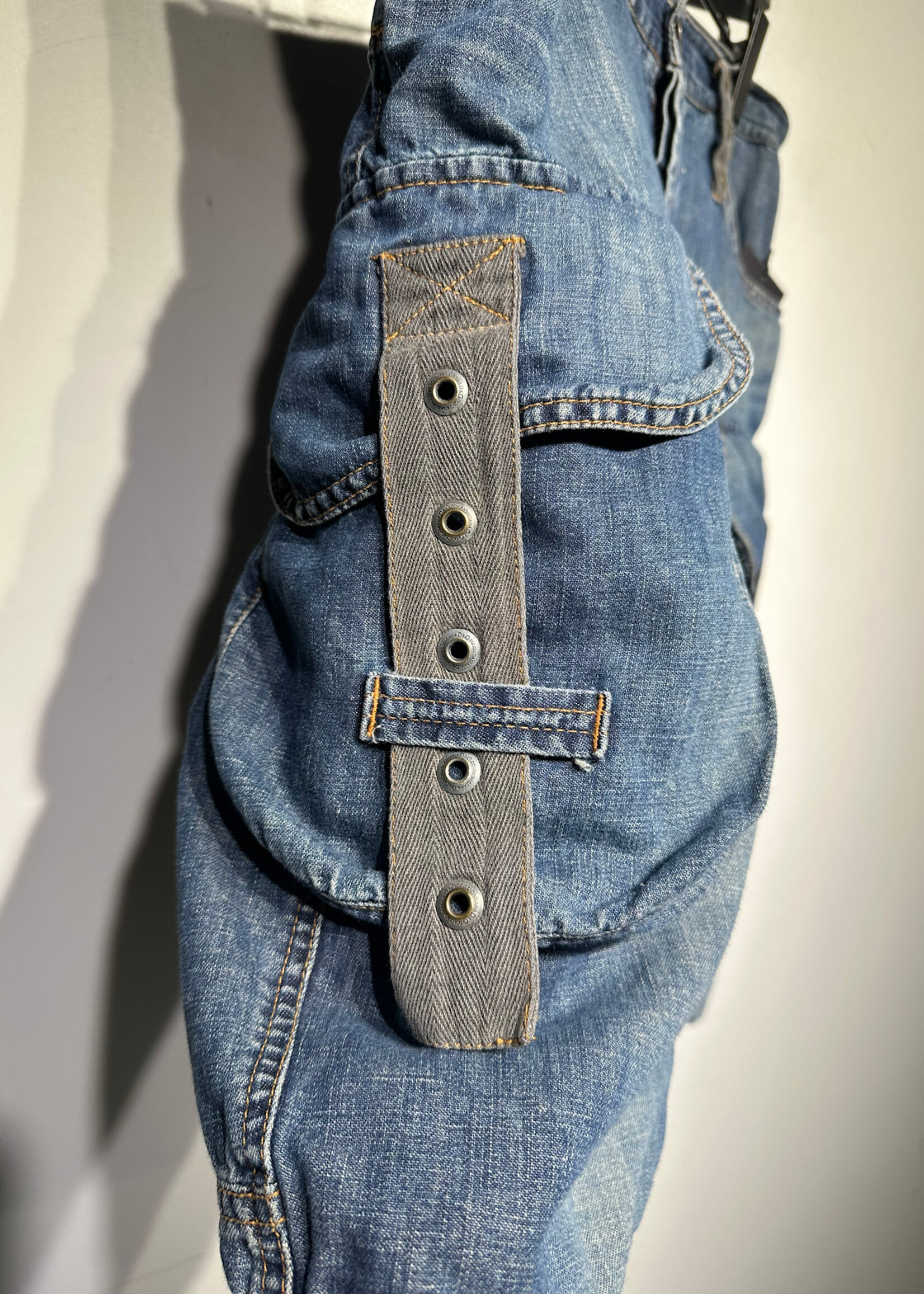 D&G 00s Cargo Strap Jorts Masc 32