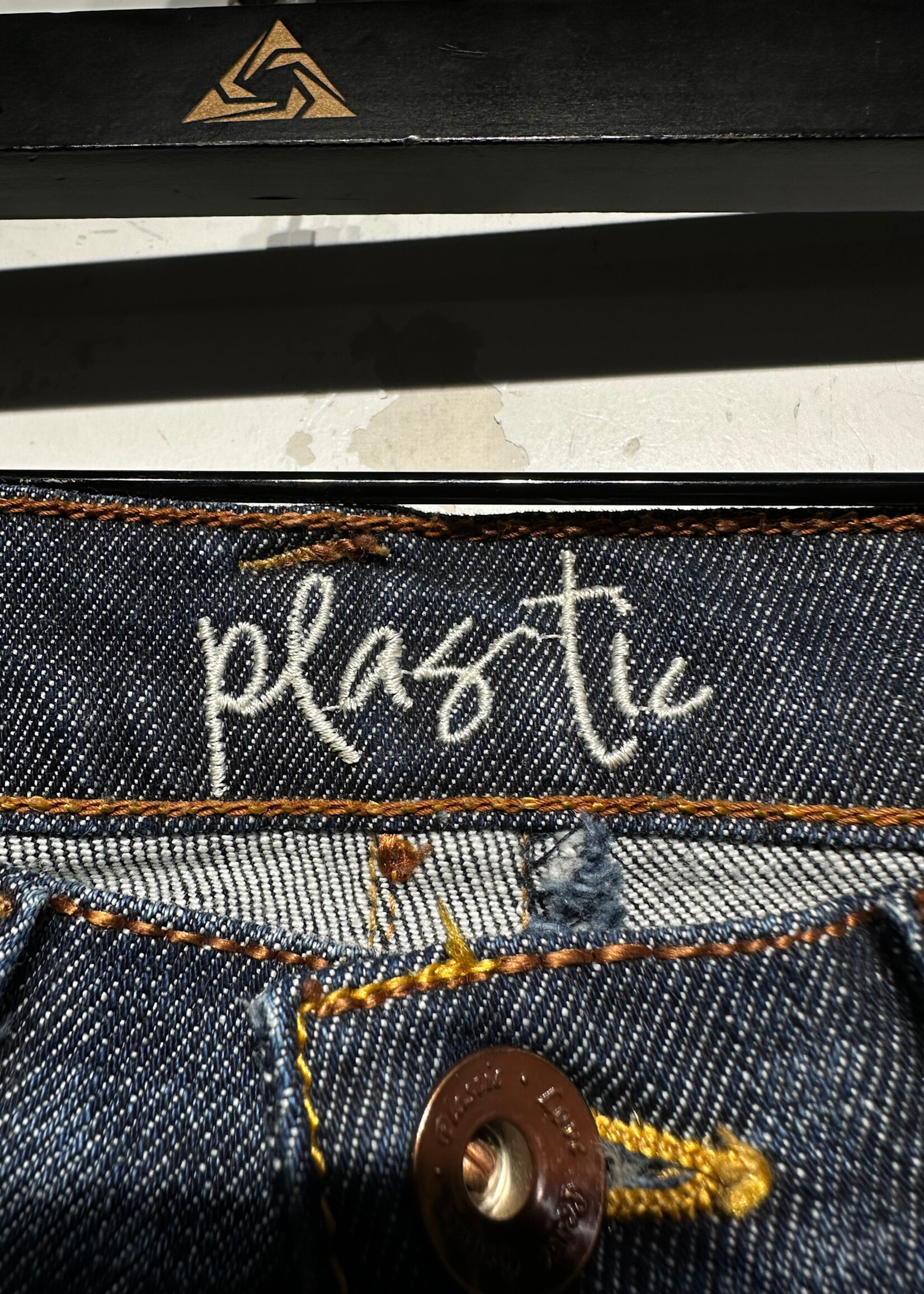 AG Joie Midwash Y2K Cargo Bootcut Jeans Fem 27