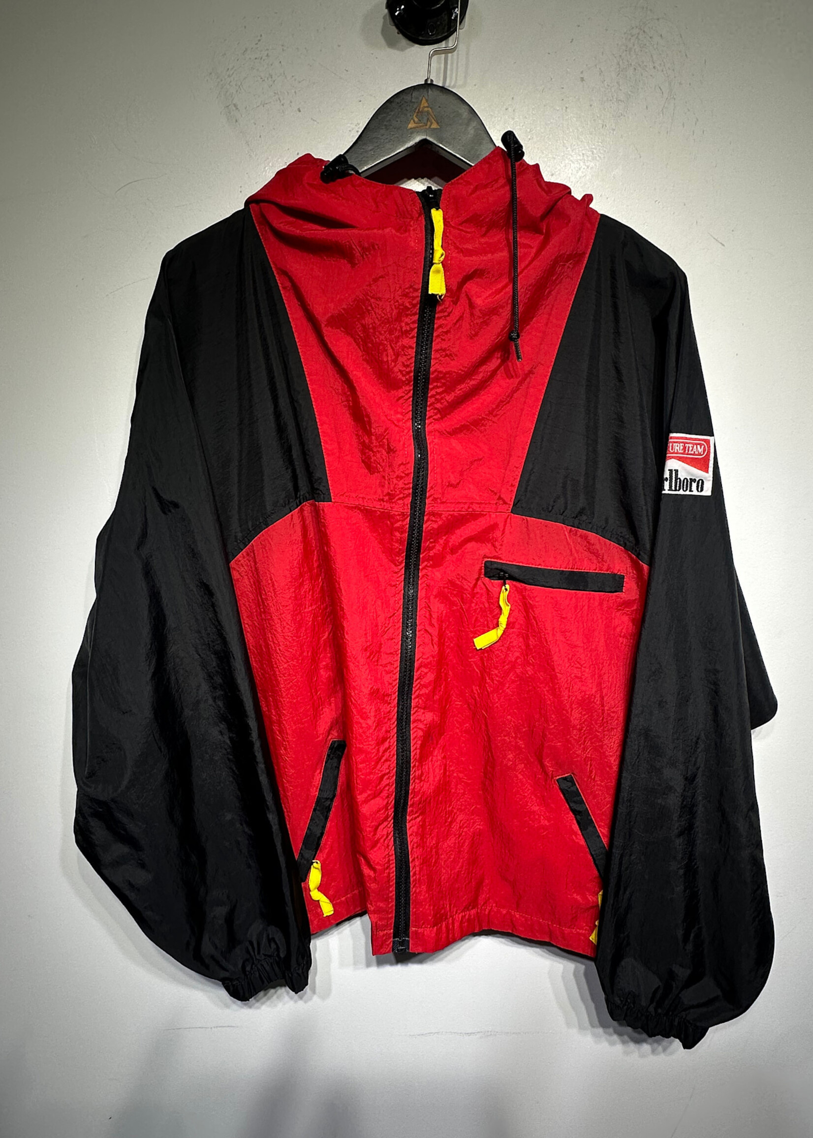 Marlboro Red Nylon Hiking Jacket L