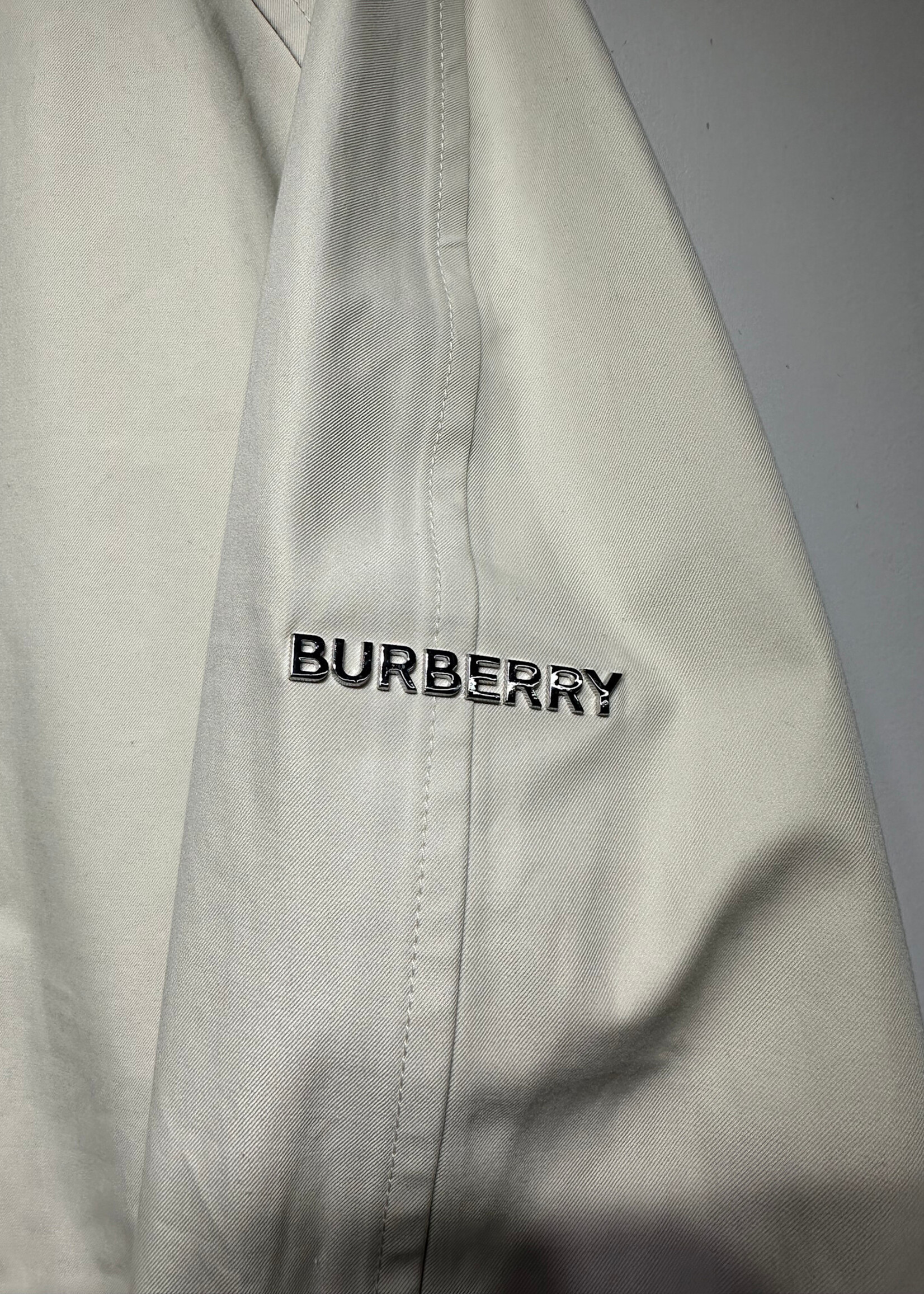 Burberry White Nylon Oversized Jacket XXXL