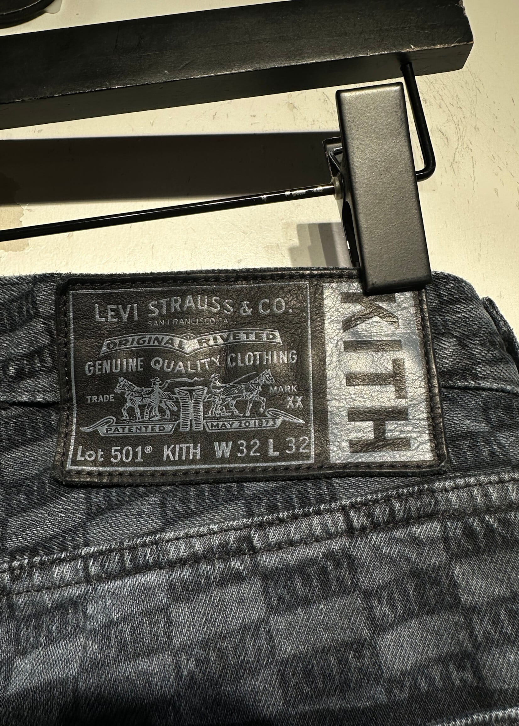 Kith Levi Monogram Jeans 32