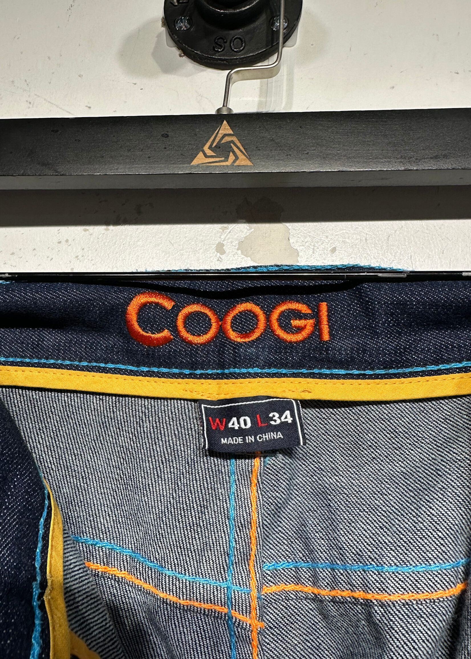 Coogi Mountain Patch Baggy Jeans Masc 40
