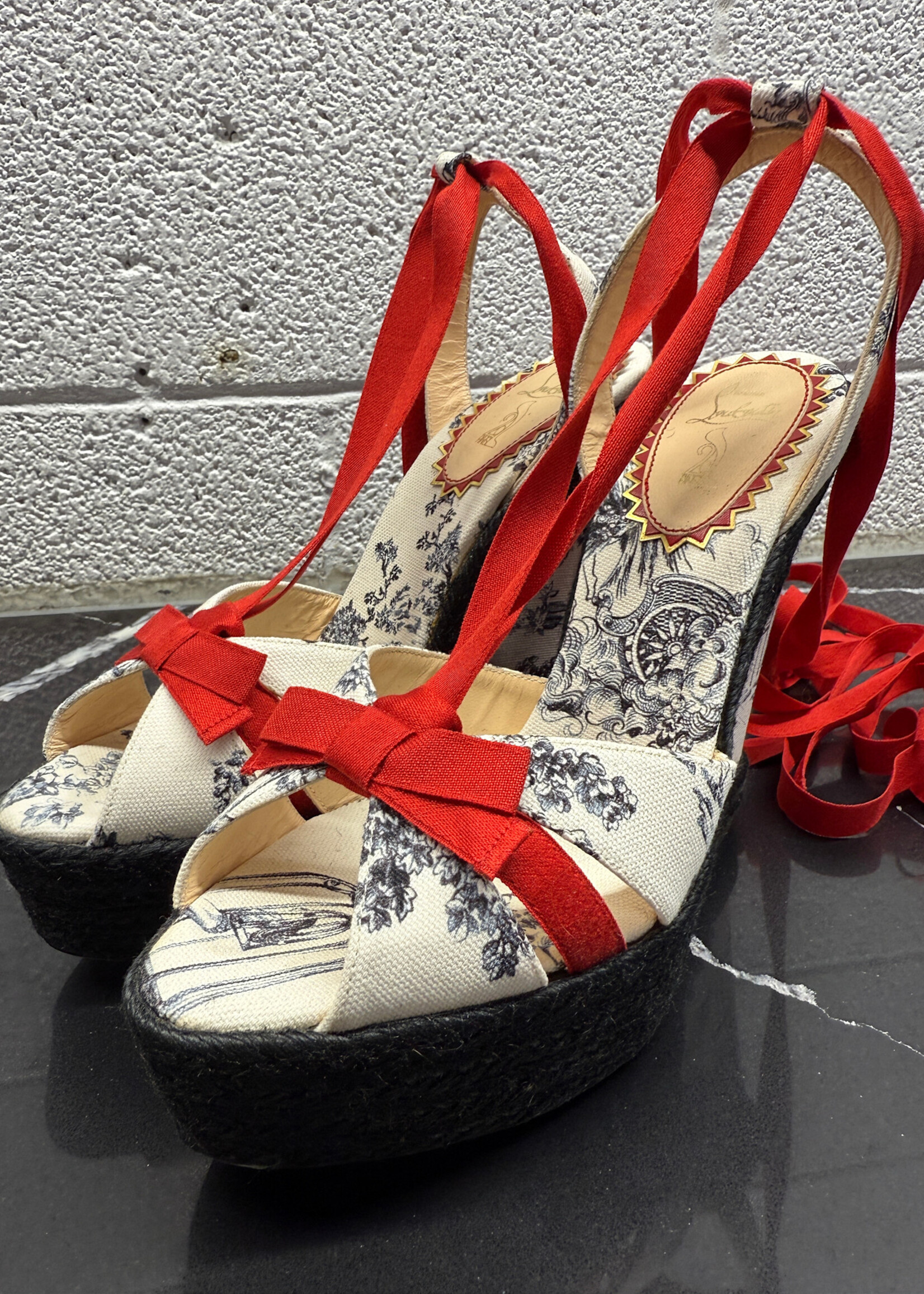 Louboutin Isabelle 20th Anniversary Wedge 39/8