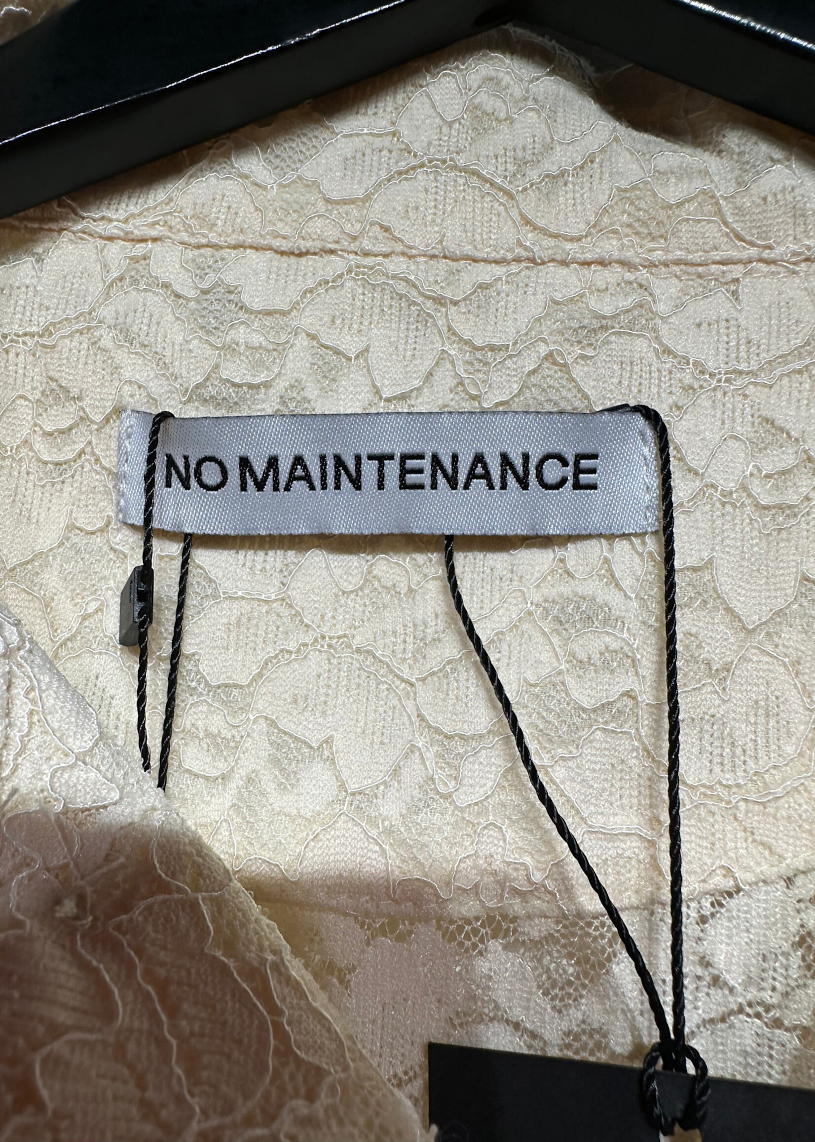 No Maintenance NWT Sample LS Knit BU S