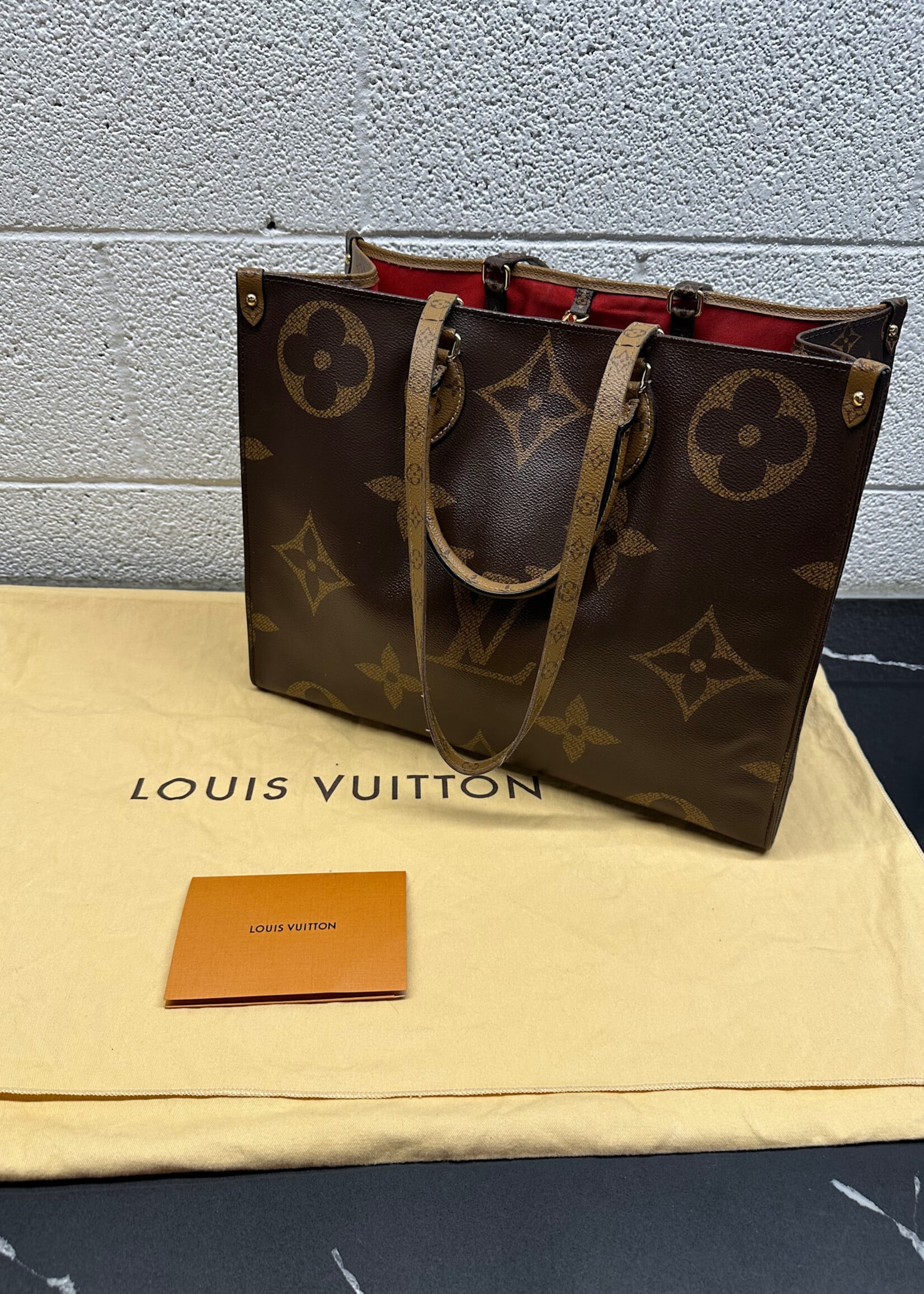 Louis Vuitton 2019 On the Go GM
