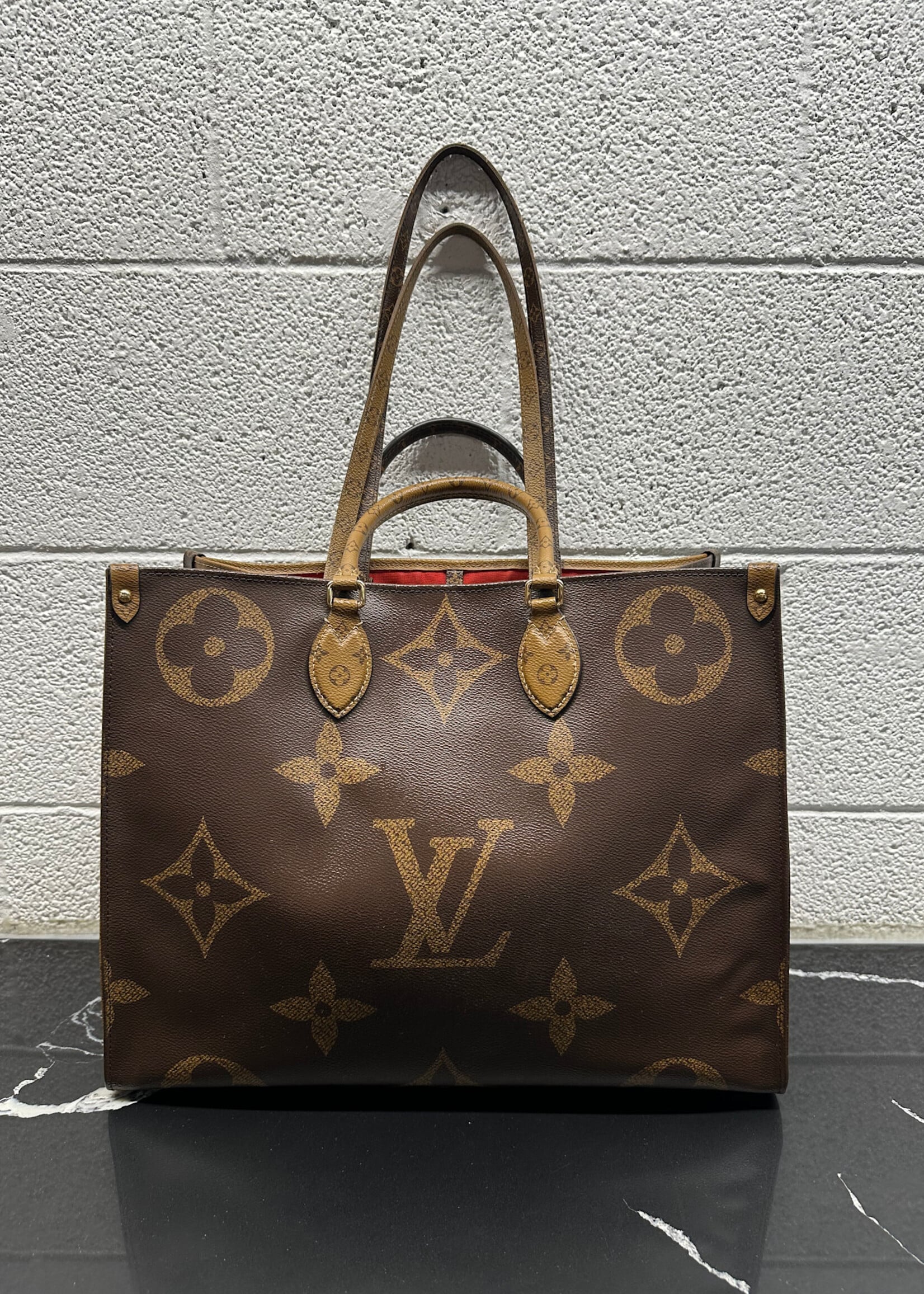 Louis Vuitton 2019 On the Go GM